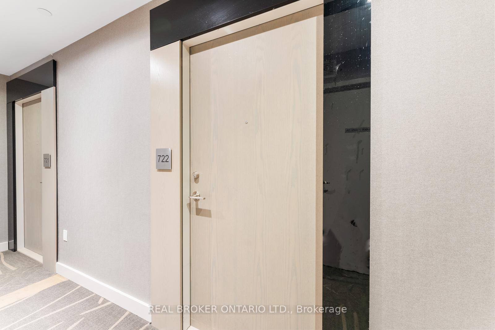 Photo 6 of Unit 722, 4800 Highway 7, Vaughan, East Woodbridge — HOMEH