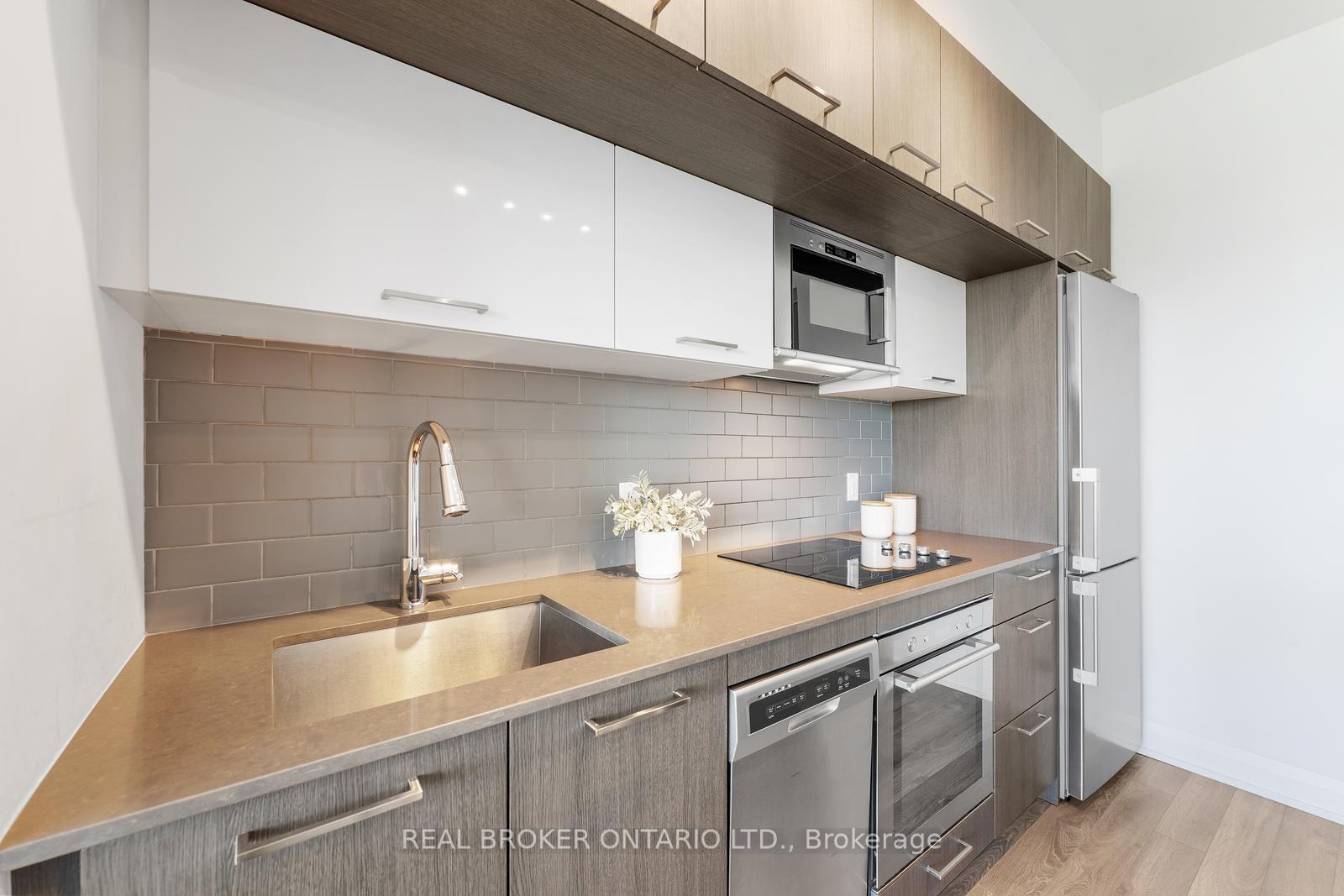 Photo 12 of Unit 722, 4800 Highway 7, Vaughan, East Woodbridge — HOMEH