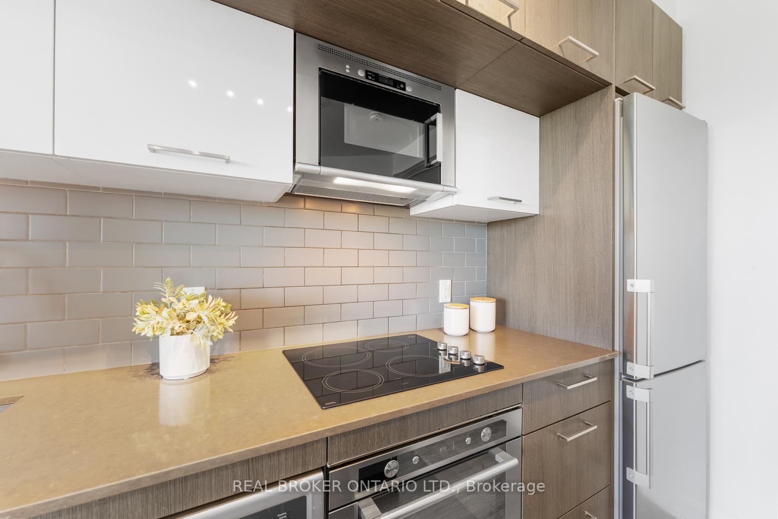 Photo 14 of Unit 722, 4800 Highway 7, Vaughan, East Woodbridge — HOMEH