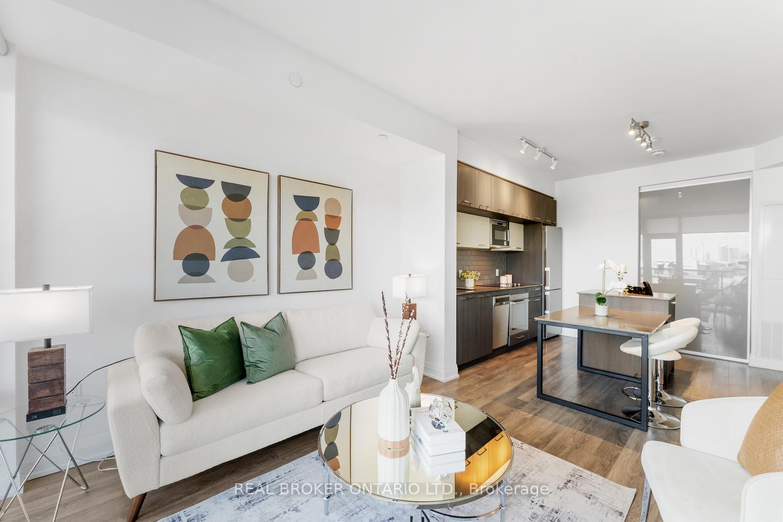 Photo 19 of Unit 722, 4800 Highway 7, Vaughan, East Woodbridge — HOMEH