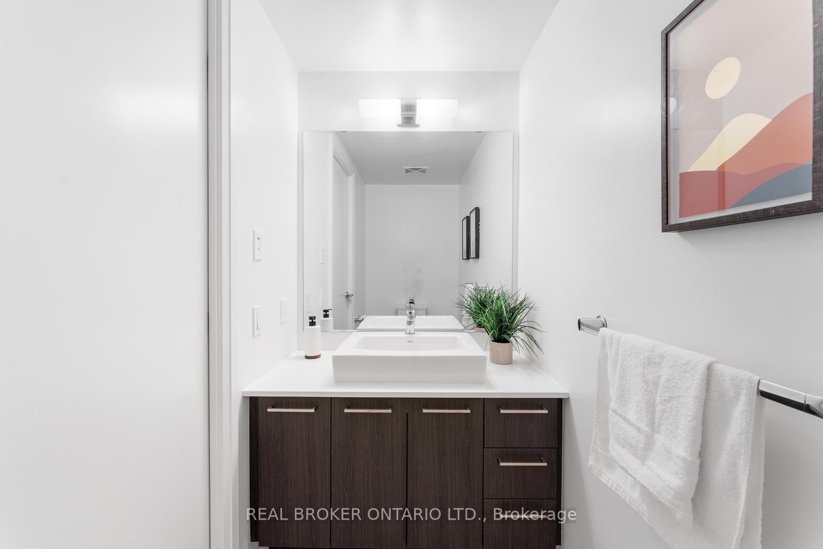 Photo 26 of Unit 722, 4800 Highway 7, Vaughan, East Woodbridge — HOMEH