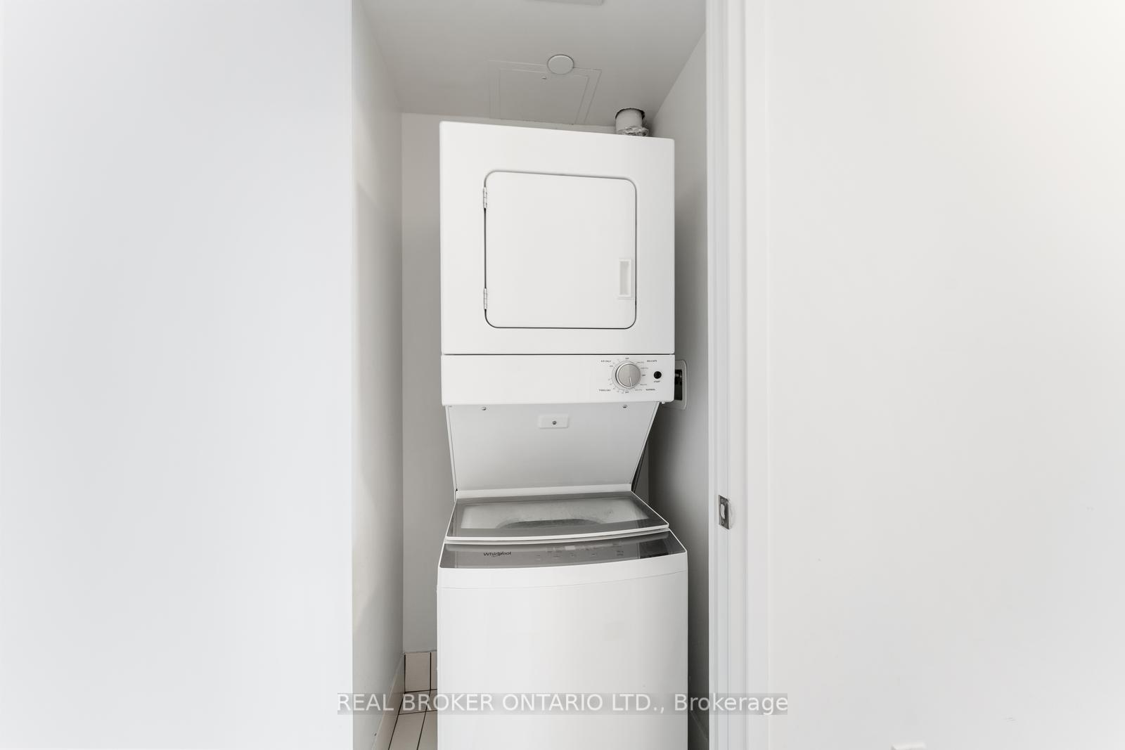 Photo 27 of Unit 722, 4800 Highway 7, Vaughan, East Woodbridge — HOMEH