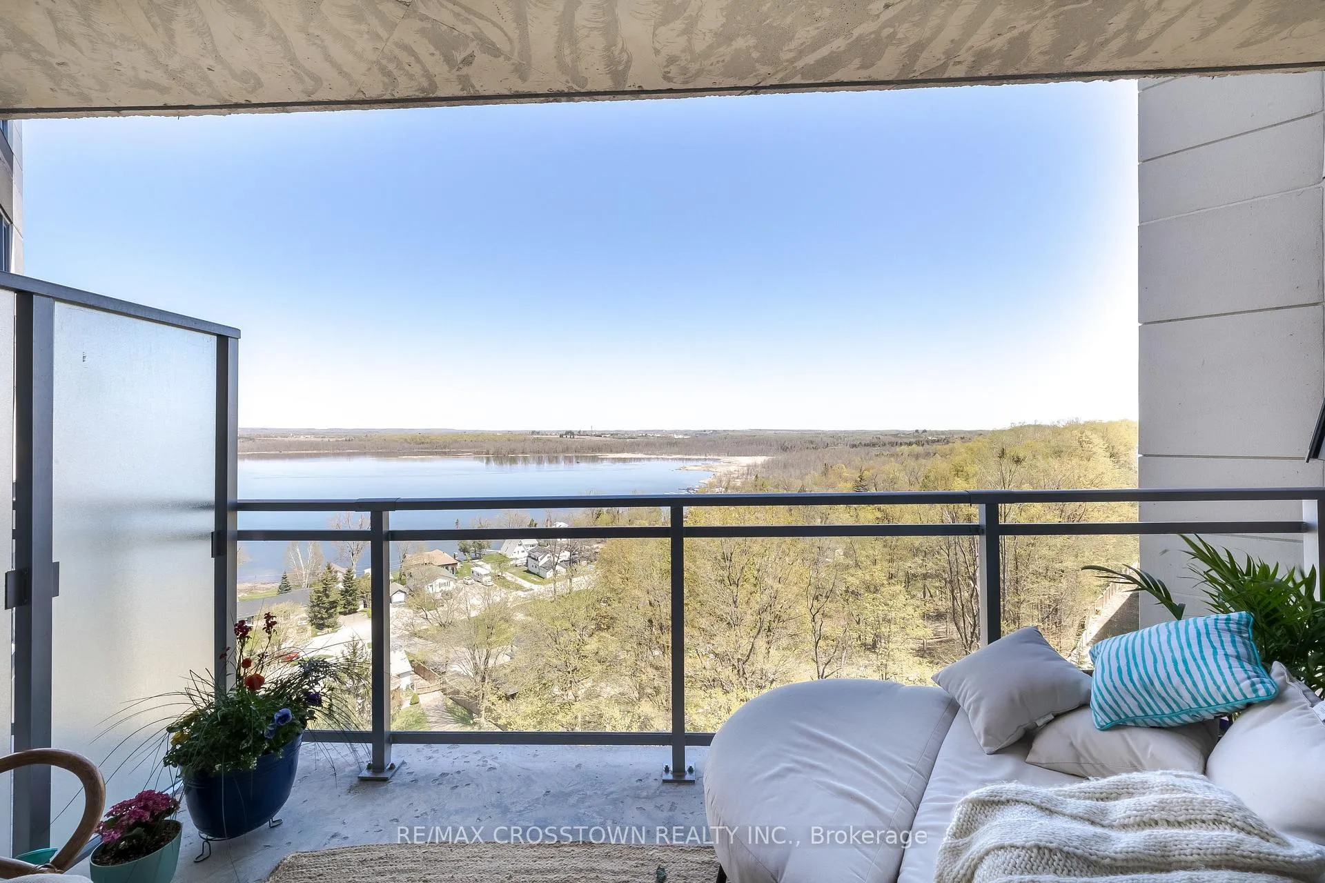 Photo 1 of Unit 908, 56 Lakeside Terrace, Barrie, Little Lake — HOMEH