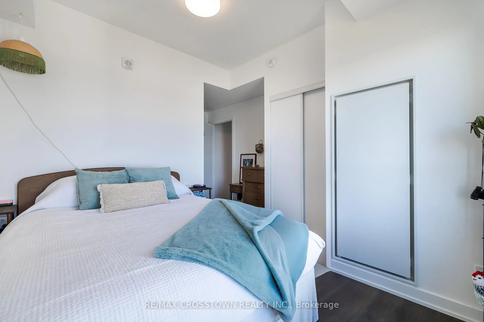 Photo 8 of Unit 908, 56 Lakeside Terrace, Barrie, Little Lake — HOMEH