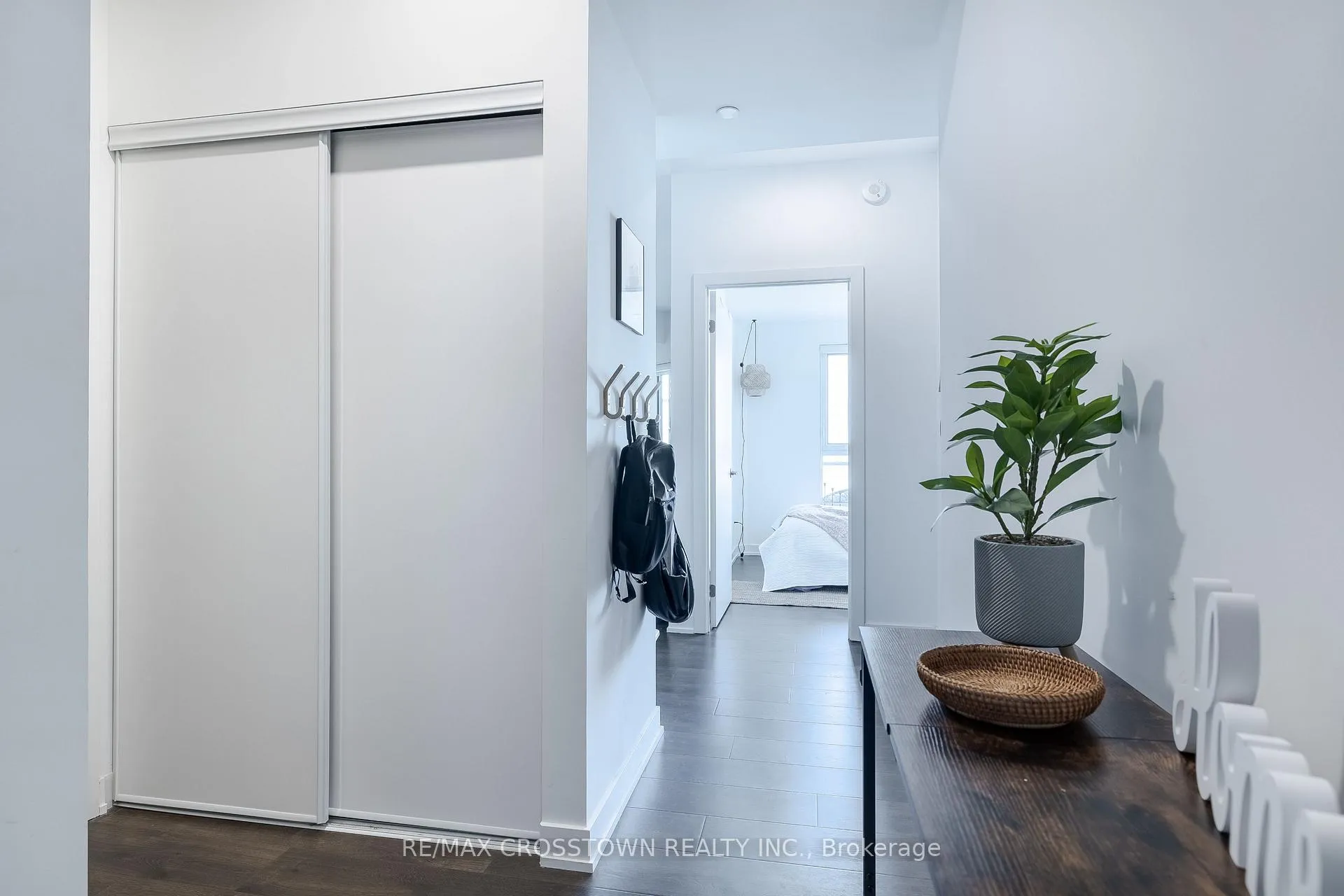 Photo 17 of Unit 908, 56 Lakeside Terrace, Barrie, Little Lake — HOMEH