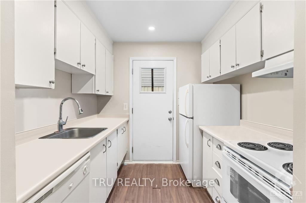Photo 5 of 127 Renova, Ottawa, Riverview Park — HOMEH