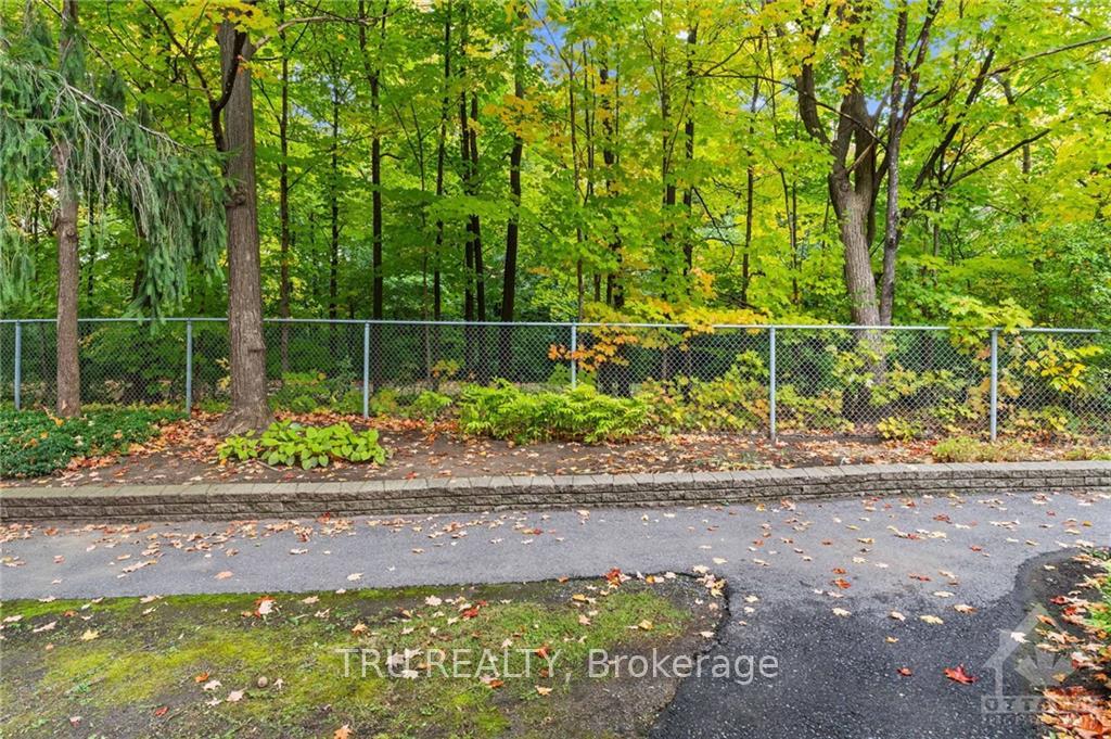Photo 15 of 127 Renova, Ottawa, Riverview Park — HOMEH