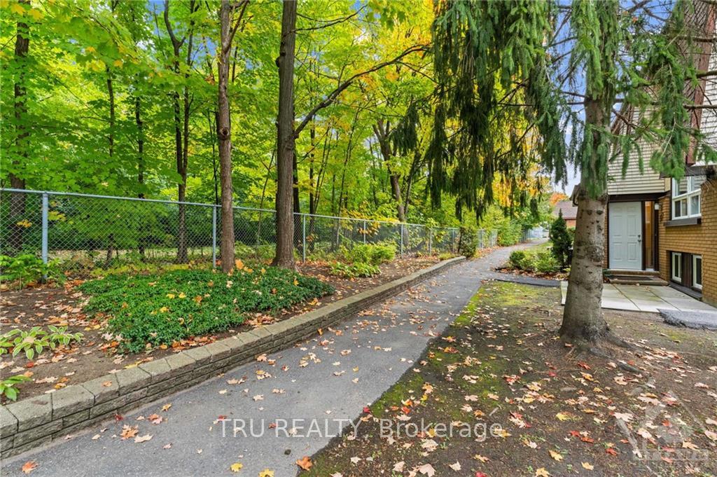 Photo 17 of 127 Renova, Ottawa, Riverview Park — HOMEH