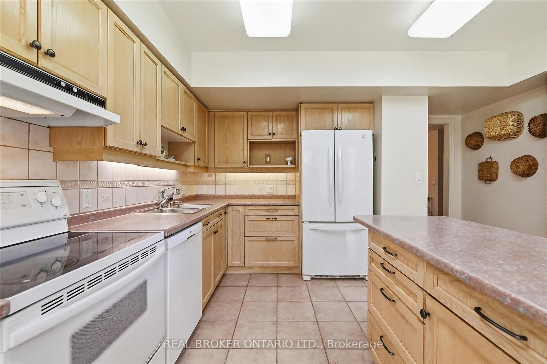 Photo 18 of Unit 207, 77 Governors Road, Hamilton, Dundas — HOMEH