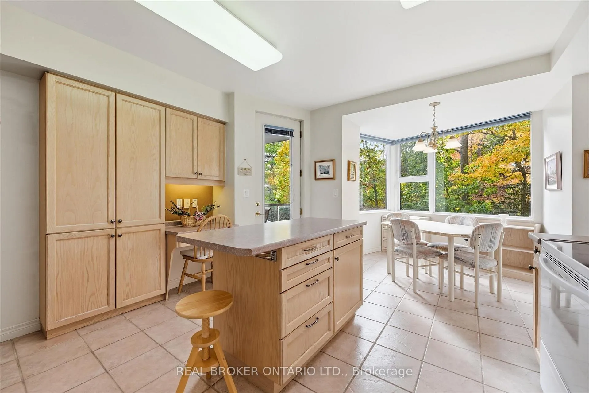 Photo 19 of Unit 207, 77 Governors Road, Hamilton, Dundas — HOMEH