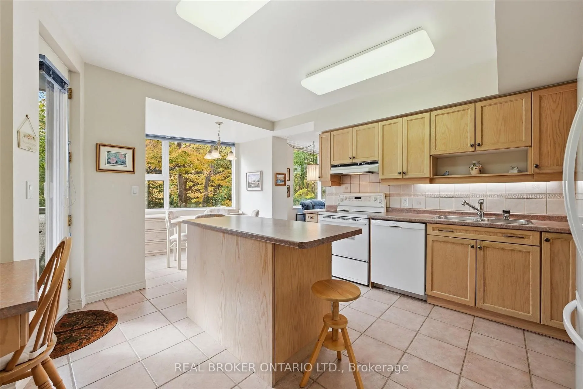 Photo 20 of Unit 207, 77 Governors Road, Hamilton, Dundas — HOMEH