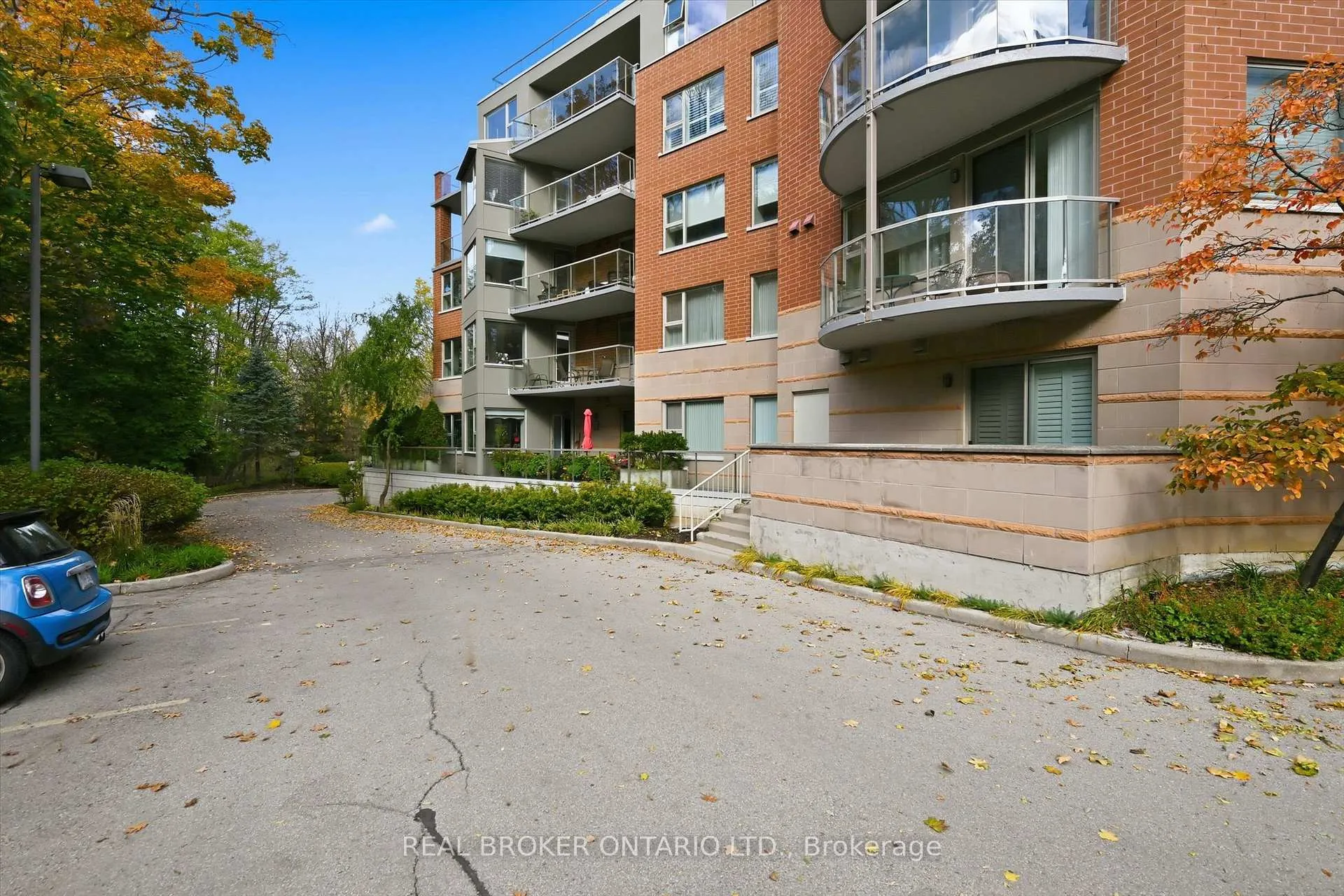 Photo 44 of Unit 207, 77 Governors Road, Hamilton, Dundas — HOMEH