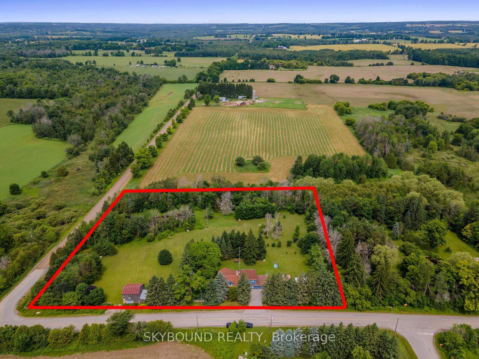 Front of 9206 Sideroad 17 Road