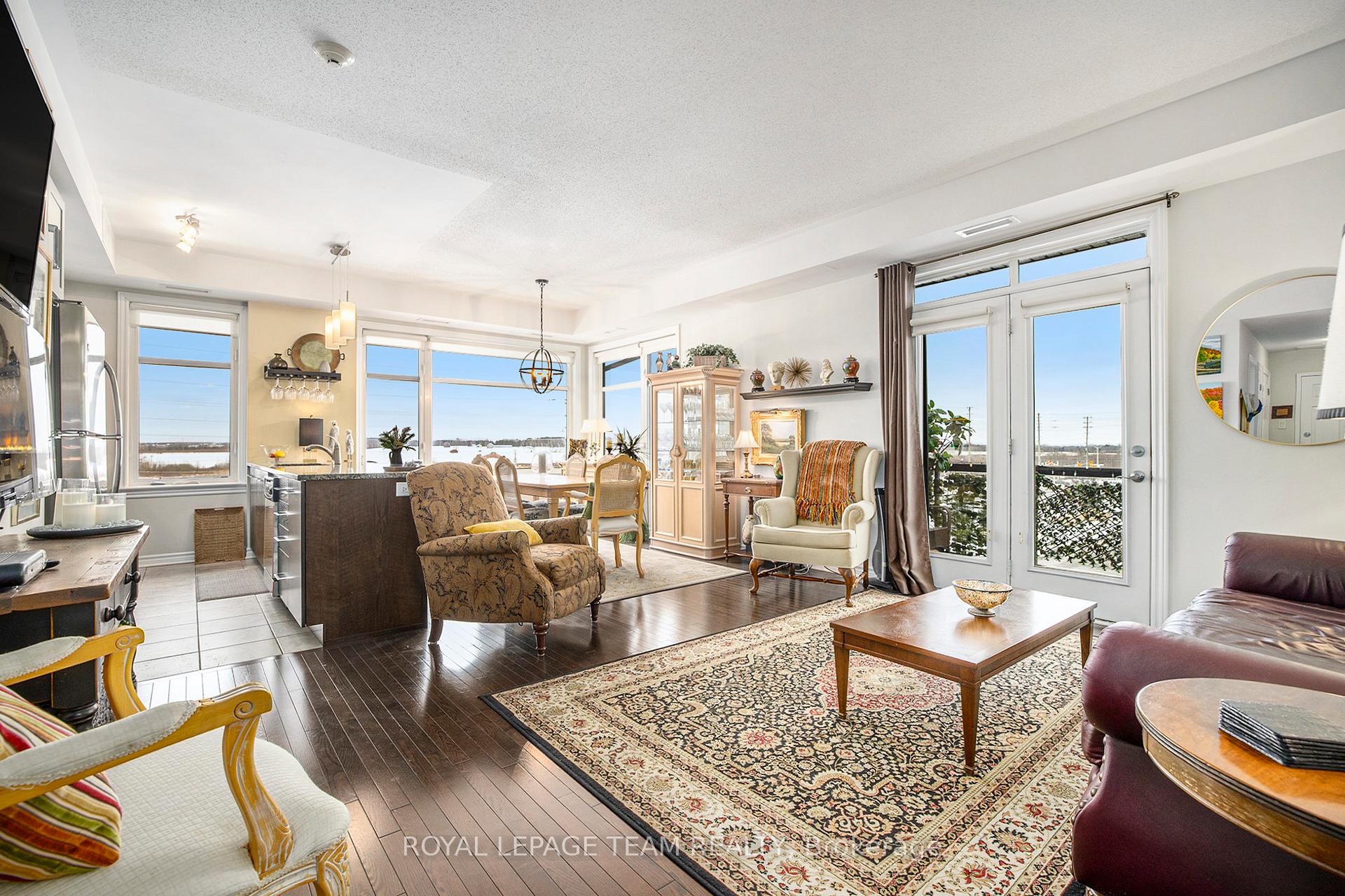 Photo 4 of Unit 301, 150 Guelph, Ottawa, Kanata - Kanata Lakes/Heritage Hills — HOMEH