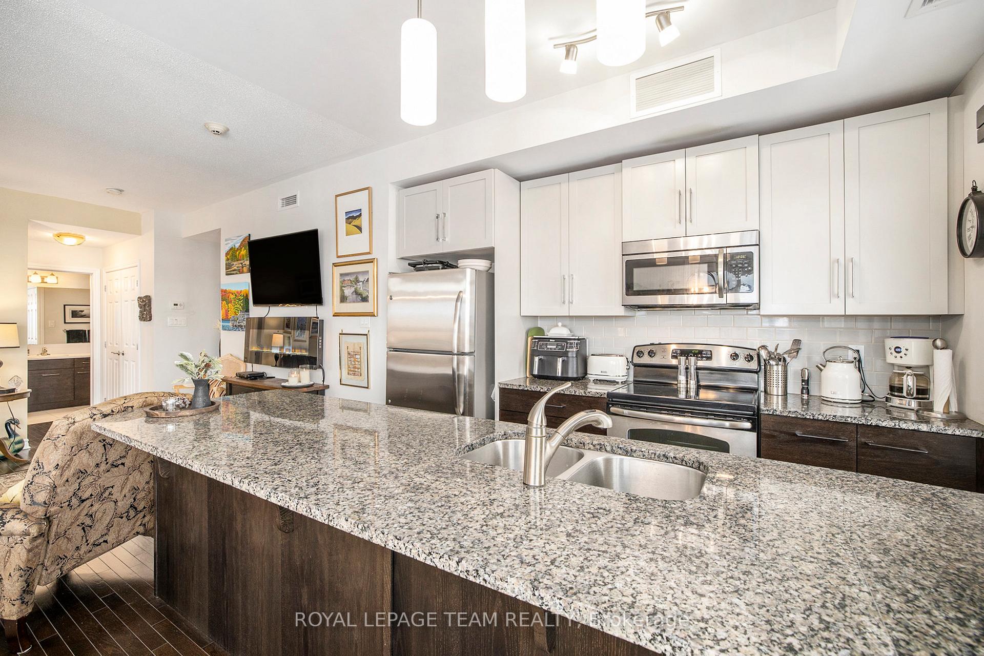 Photo 14 of Unit 301, 150 Guelph, Ottawa, Kanata - Kanata Lakes/Heritage Hills — HOMEH