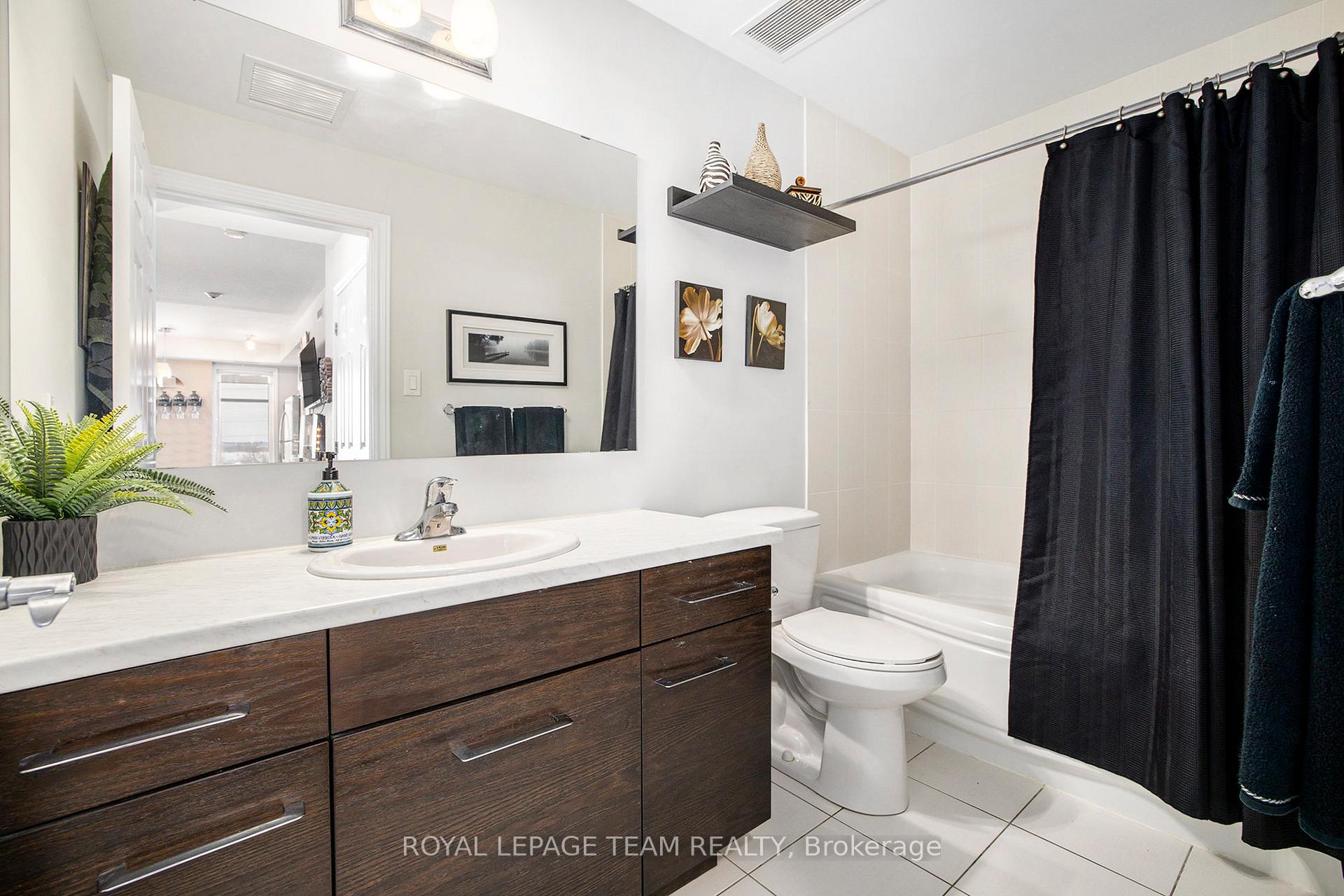 Photo 19 of Unit 301, 150 Guelph, Ottawa, Kanata - Kanata Lakes/Heritage Hills — HOMEH
