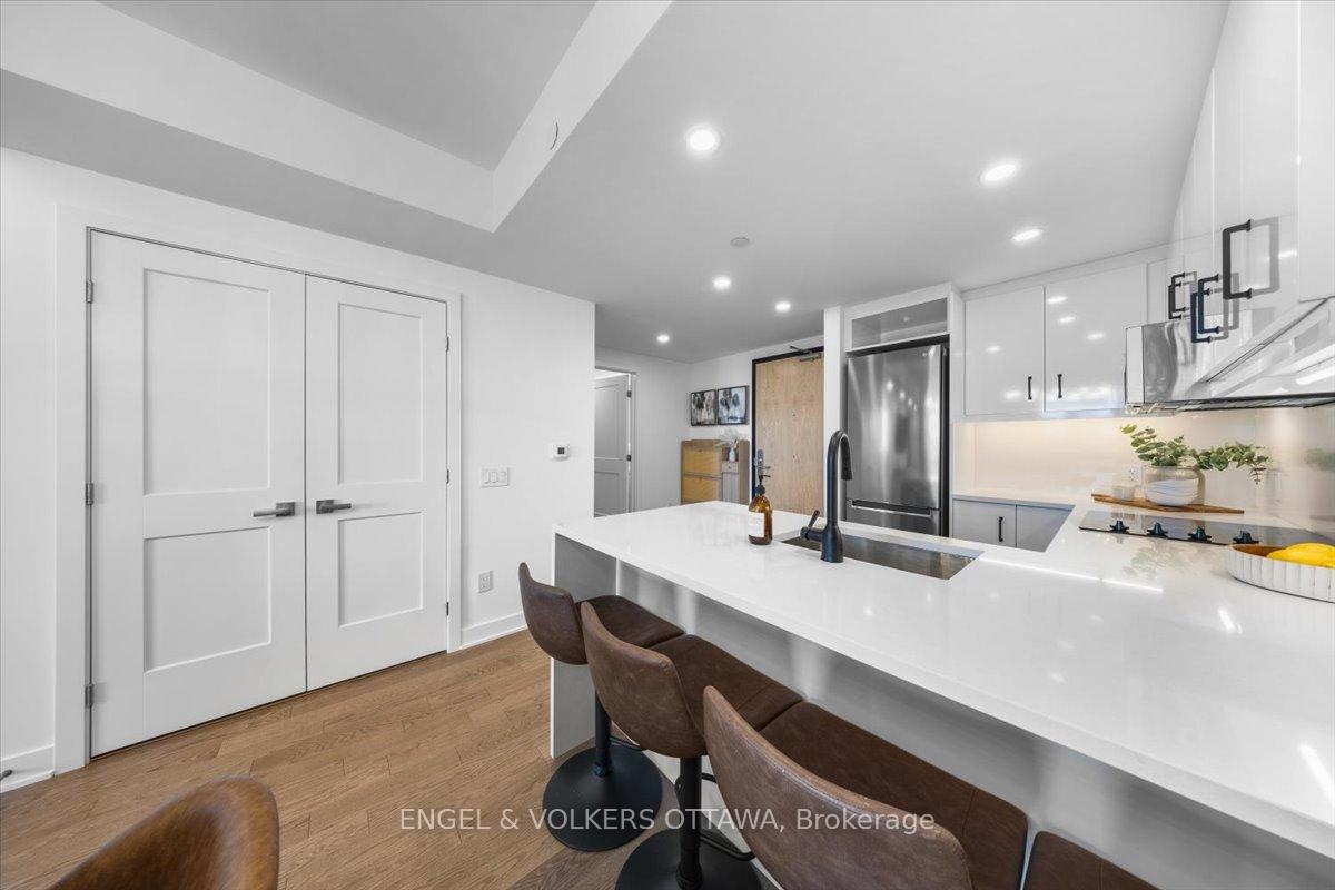 Photo 9 of Unit 1704, 340 Queen Street, Ottawa, Ottawa Centre — HOMEH
