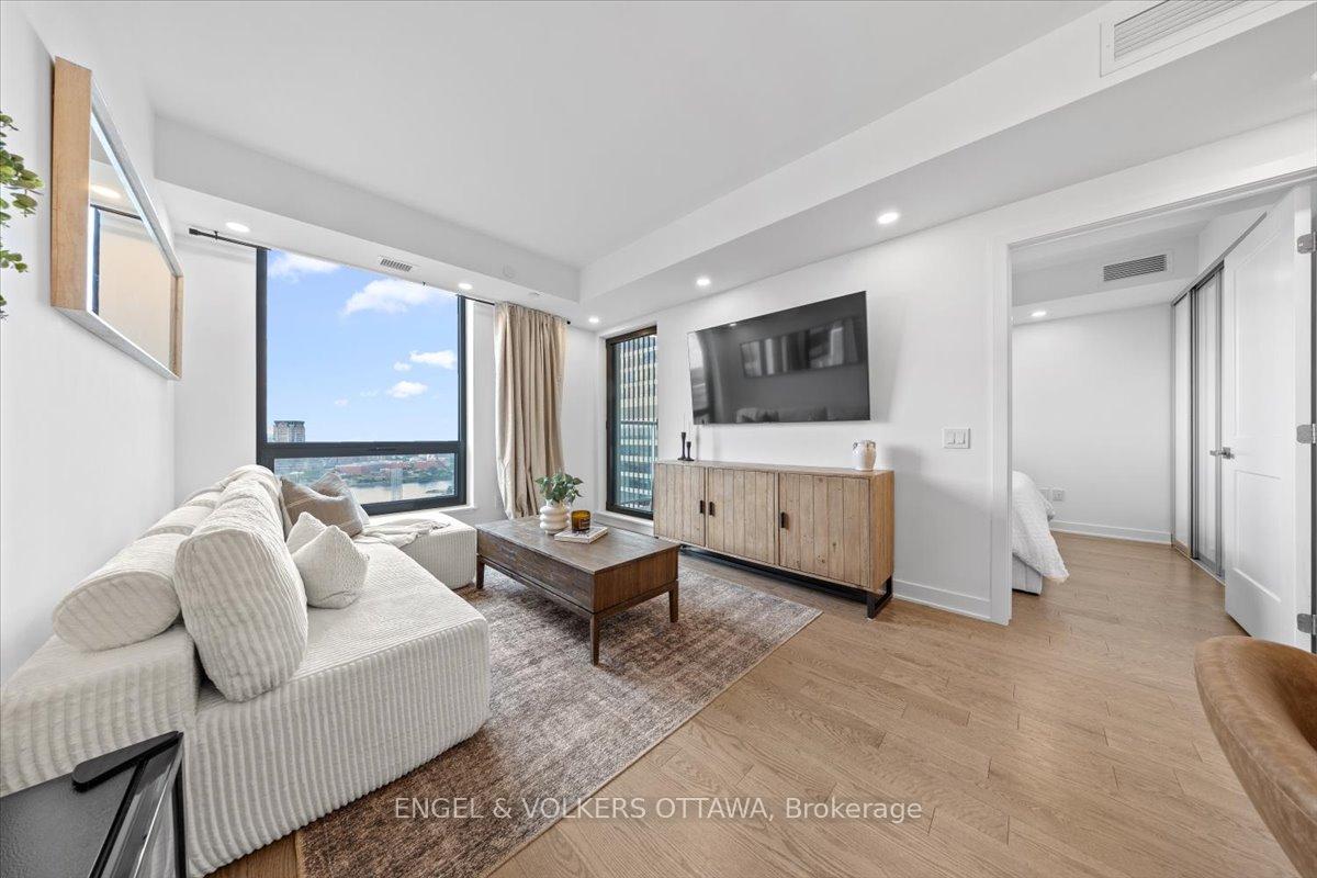 Photo 13 of Unit 1704, 340 Queen Street, Ottawa, Ottawa Centre — HOMEH