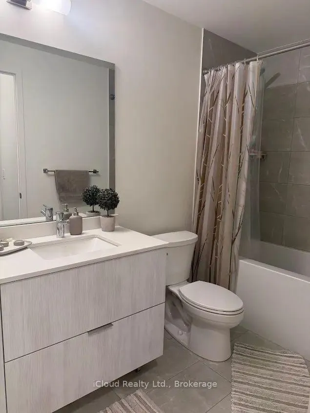 Photo 6 of Unit 934, 2 David Eyer Road, Richmond Hill, Rural Richmond Hill — HOMEH