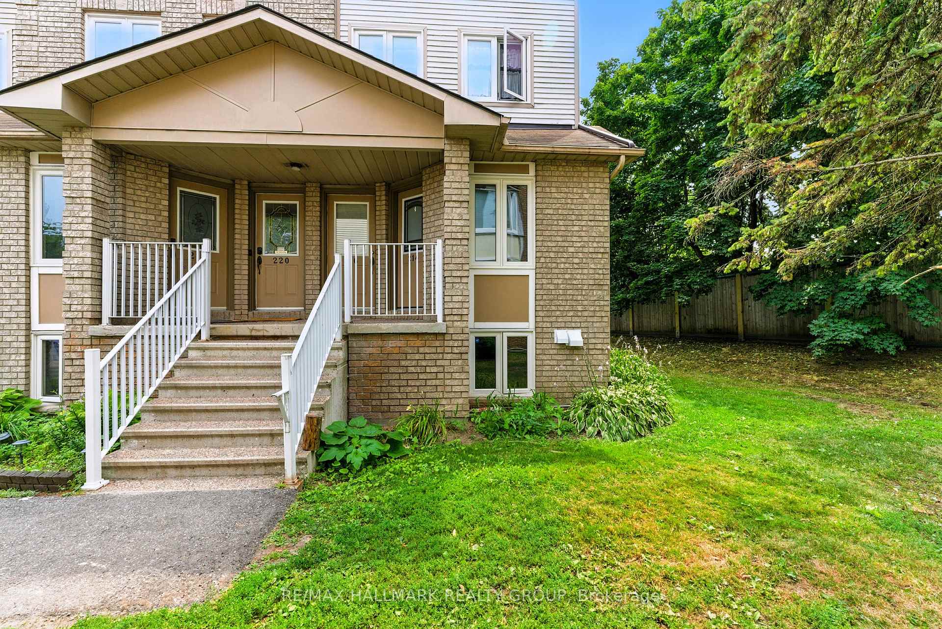 Front of 214 Briston Private