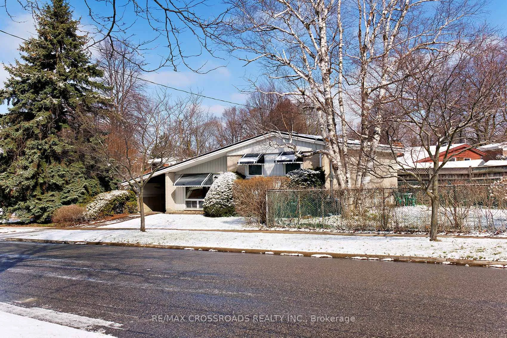 Photo 3 of 42 Benleigh Drive, Scarborough, Woburn — HOMEH