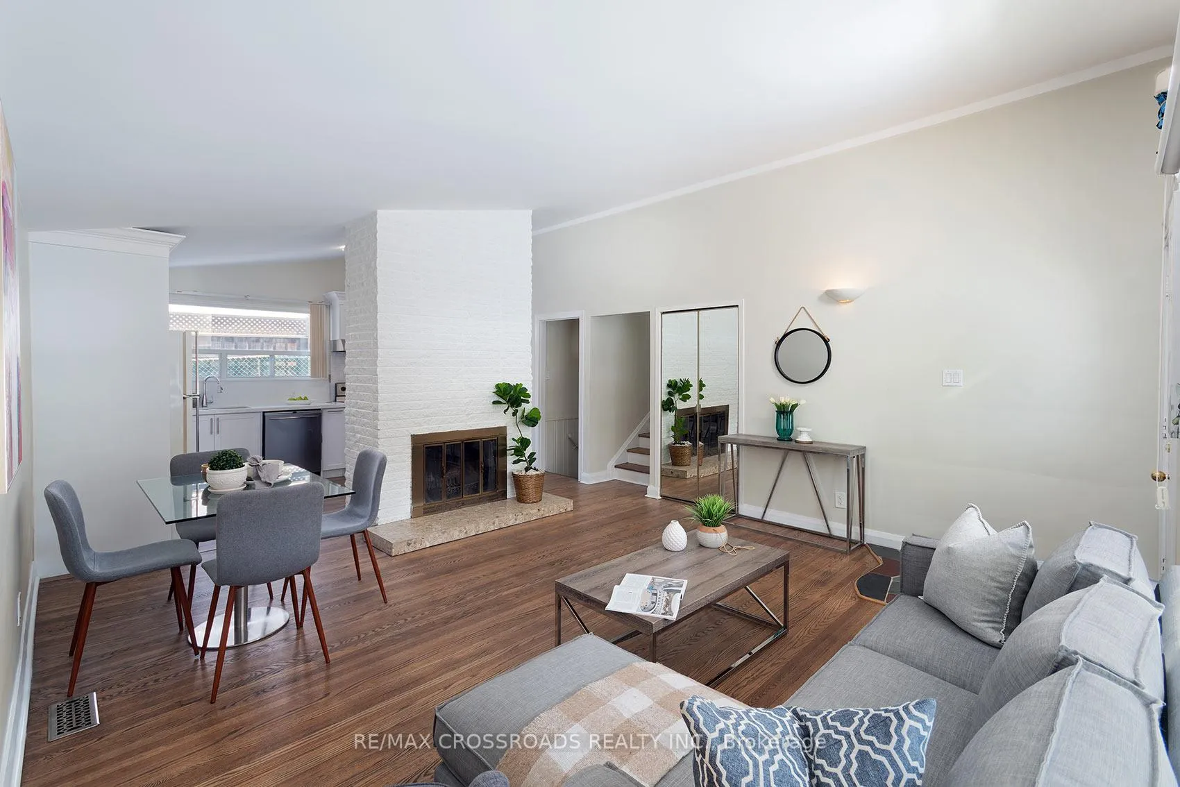 Photo 9 of 42 Benleigh Drive, Scarborough, Woburn — HOMEH