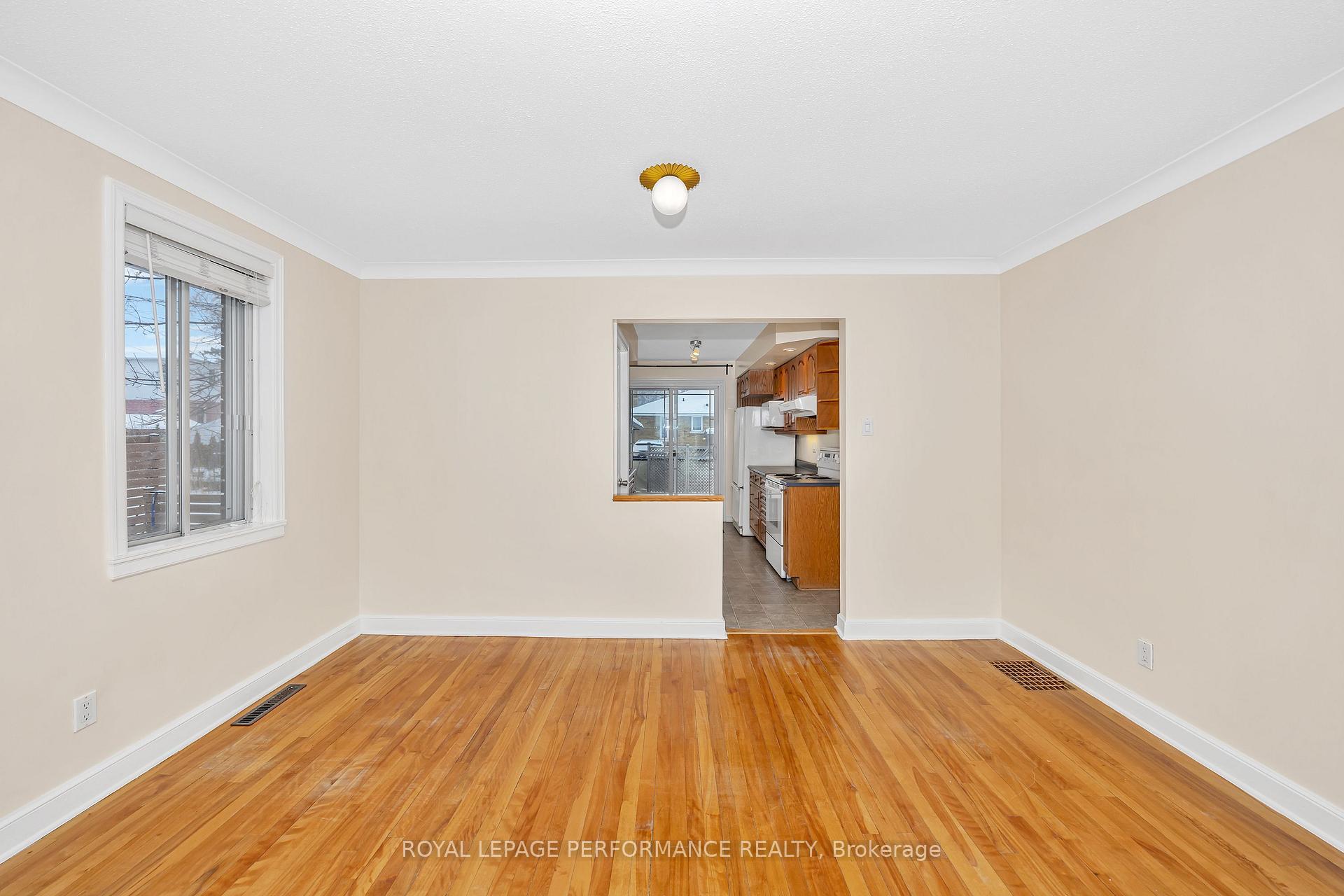 Photo 6 of 1315 Kingston Avenue, Ottawa, Carlington — HOMEH