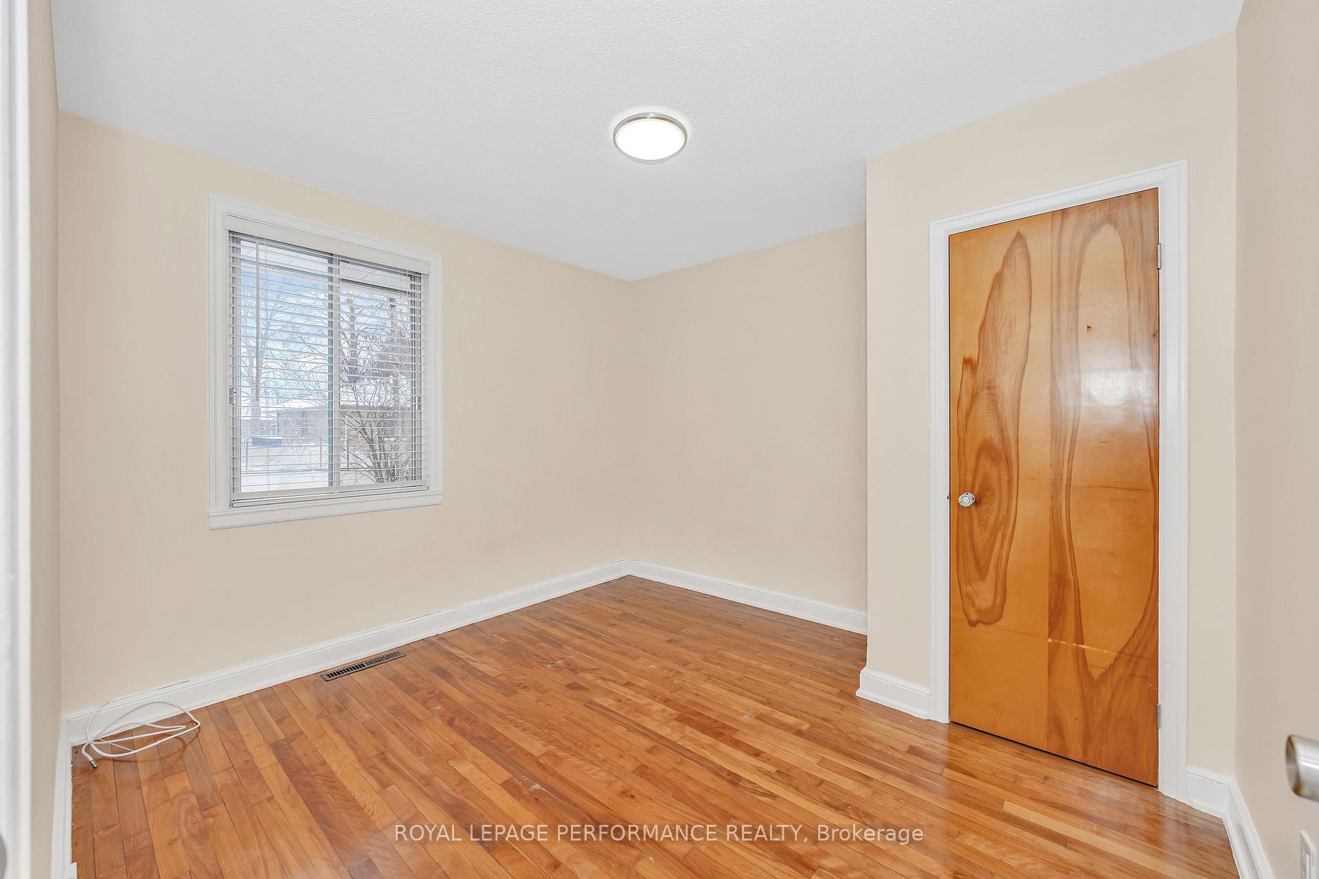 Photo 11 of 1315 Kingston Avenue, Ottawa, Carlington — HOMEH