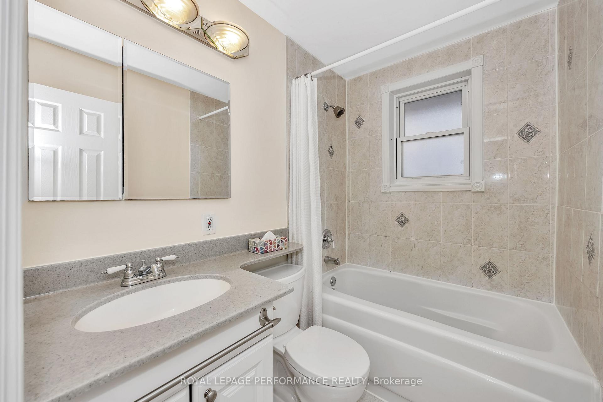 Photo 12 of 1315 Kingston Avenue, Ottawa, Carlington — HOMEH