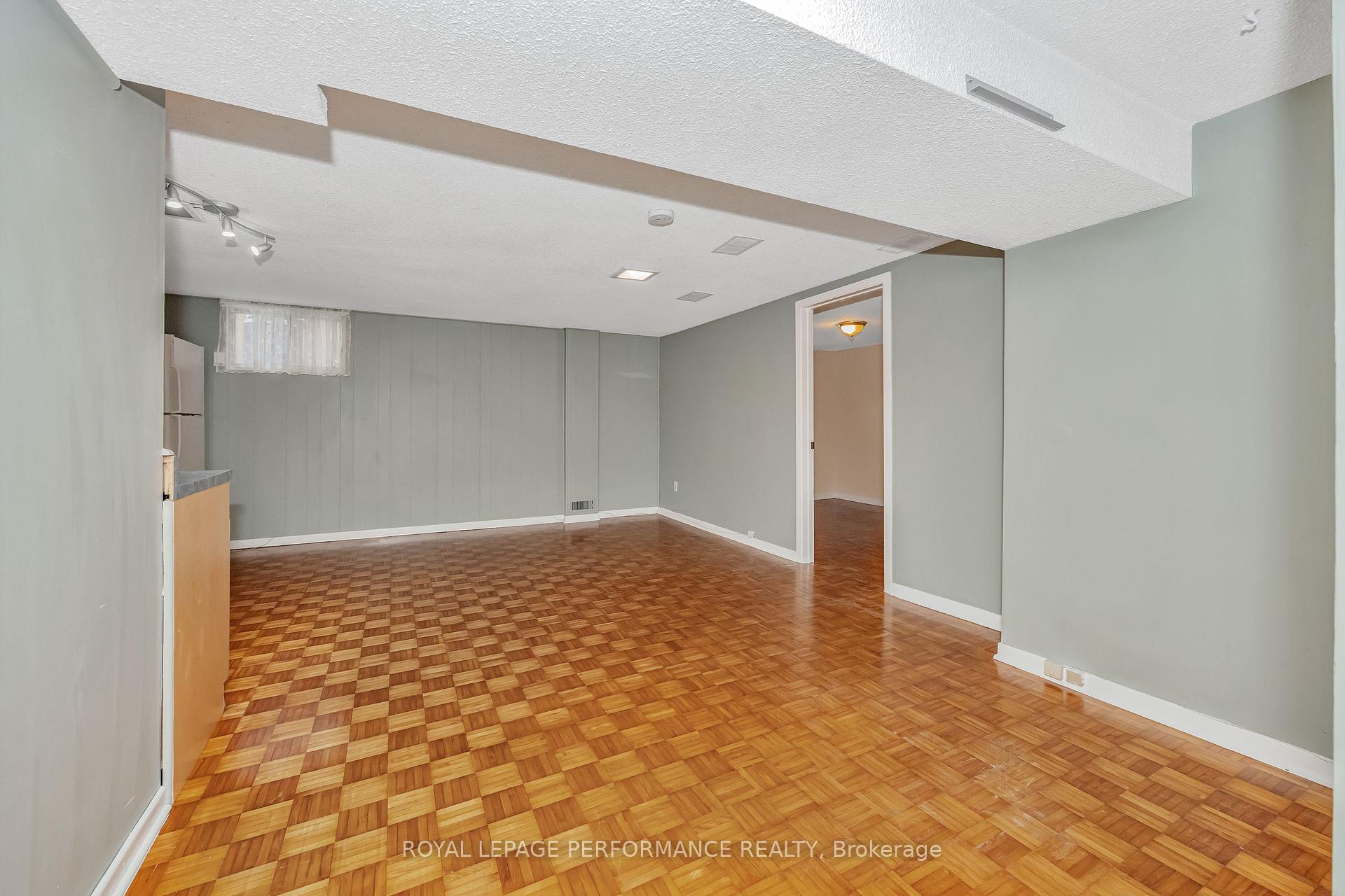Photo 17 of 1315 Kingston Avenue, Ottawa, Carlington — HOMEH