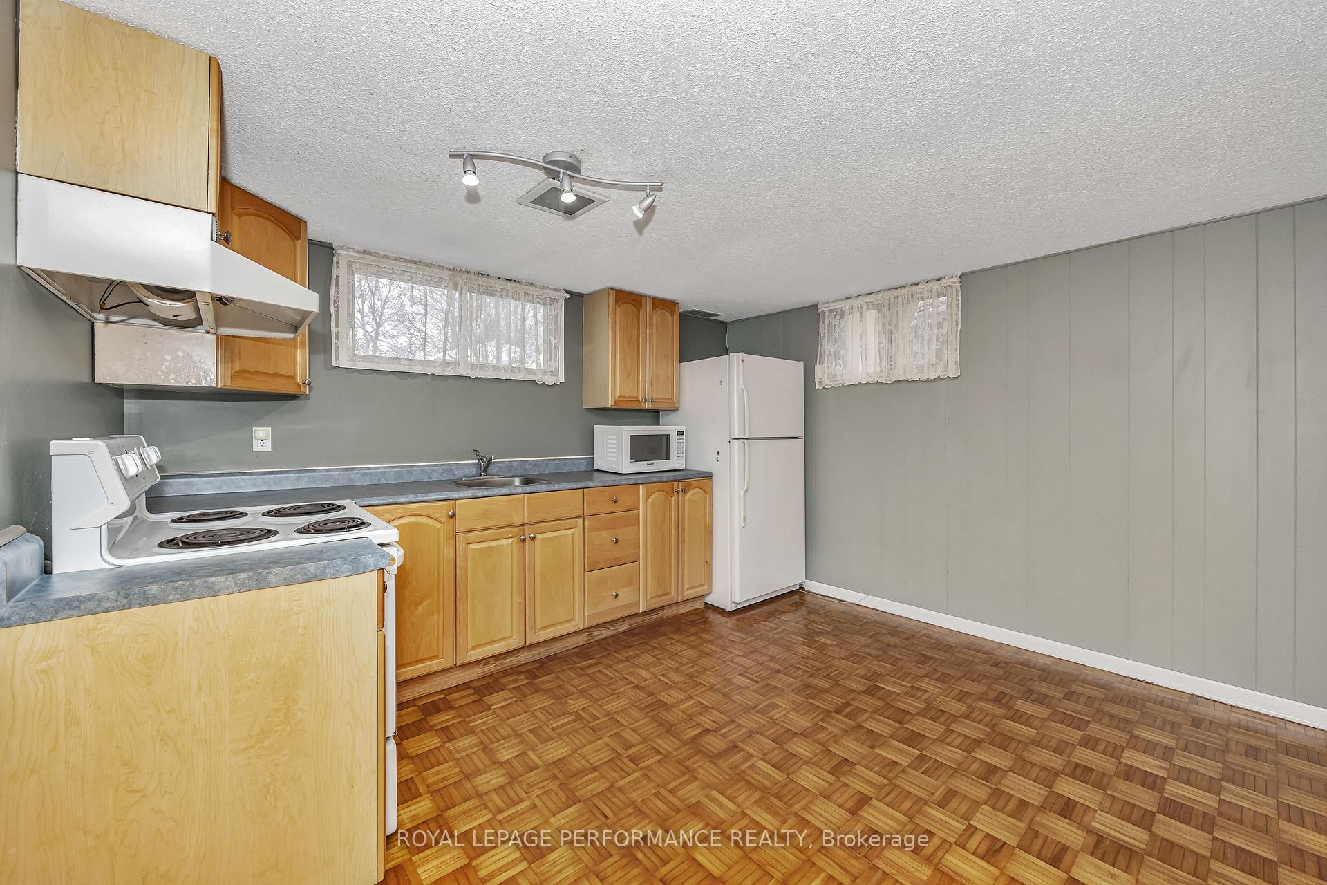 Photo 21 of 1315 Kingston Avenue, Ottawa, Carlington — HOMEH