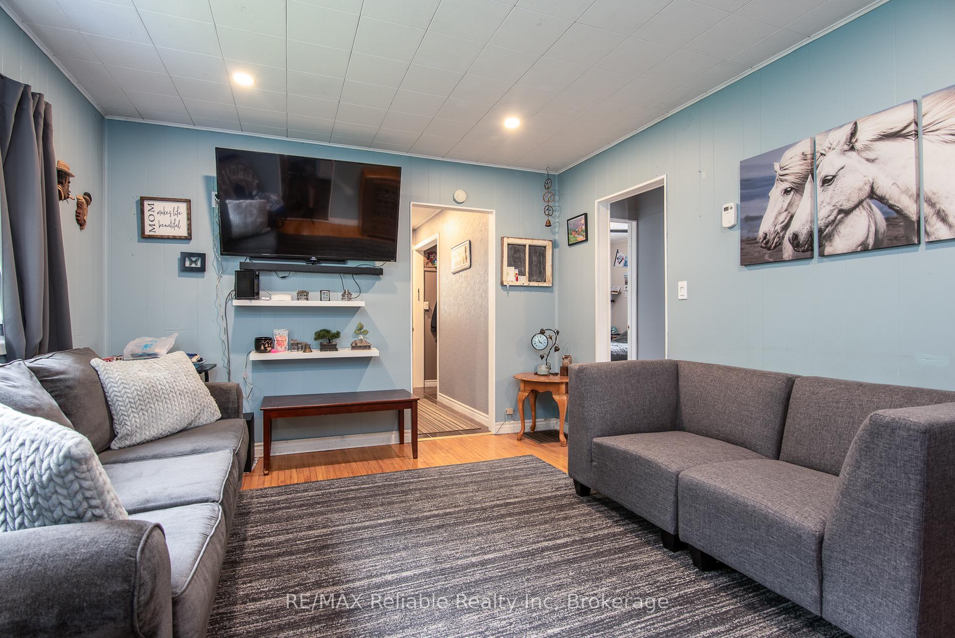 Photo 7 of 51 Dunlop Street, Central Huron, Clinton — HOMEH