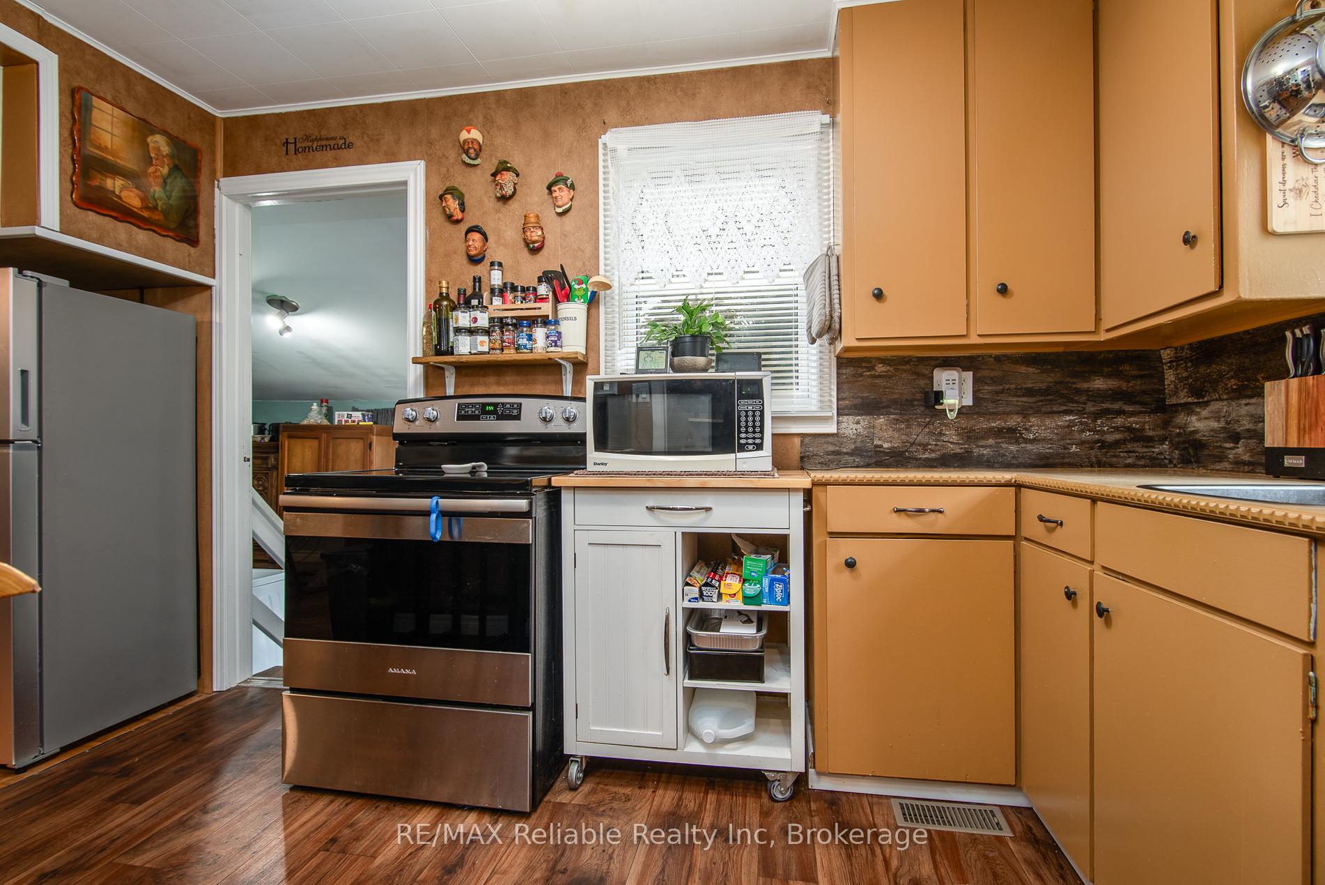 Photo 11 of 51 Dunlop Street, Central Huron, Clinton — HOMEH