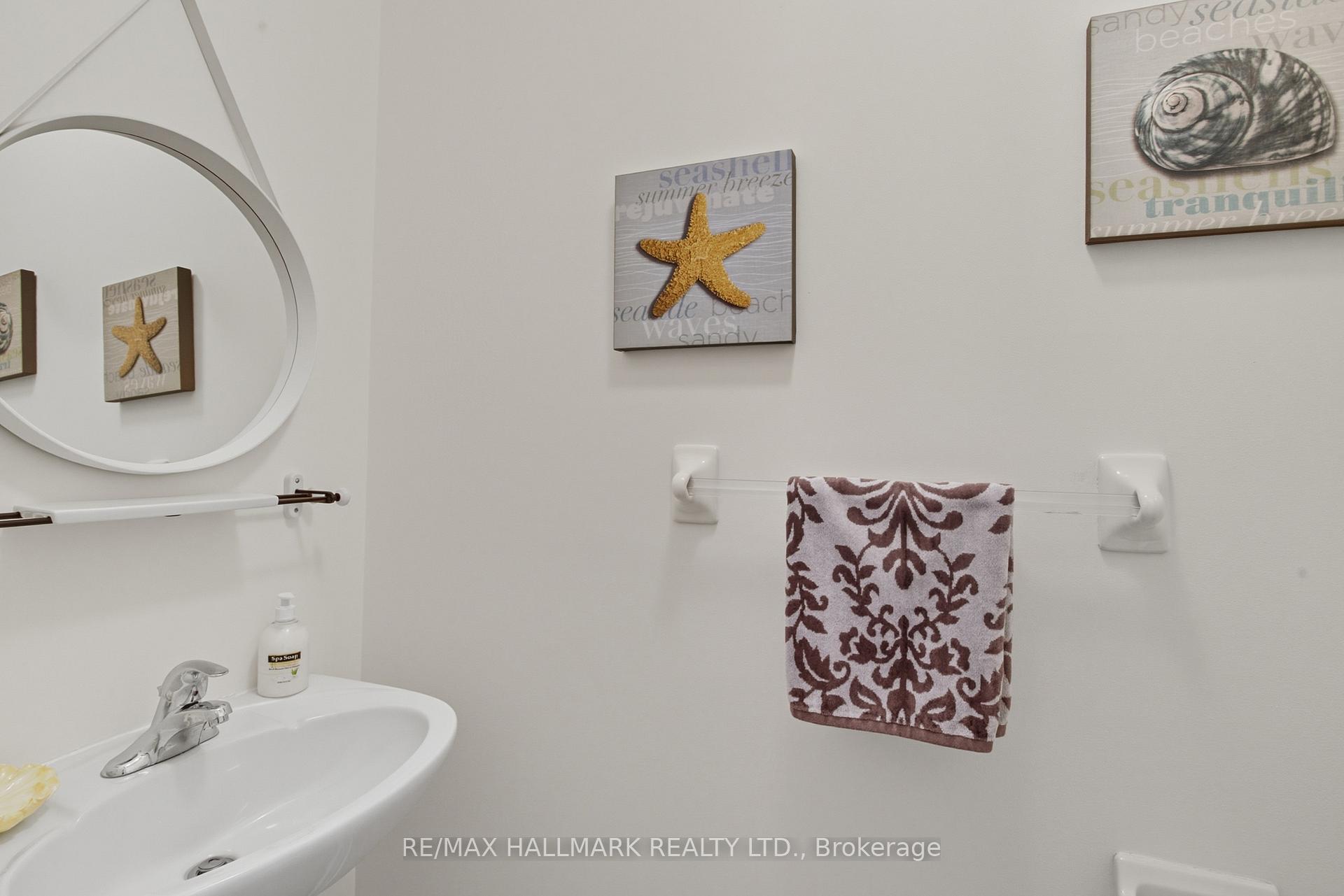 Photo 11 of 19 Michael Way, Markham, Buttonville — HOMEH