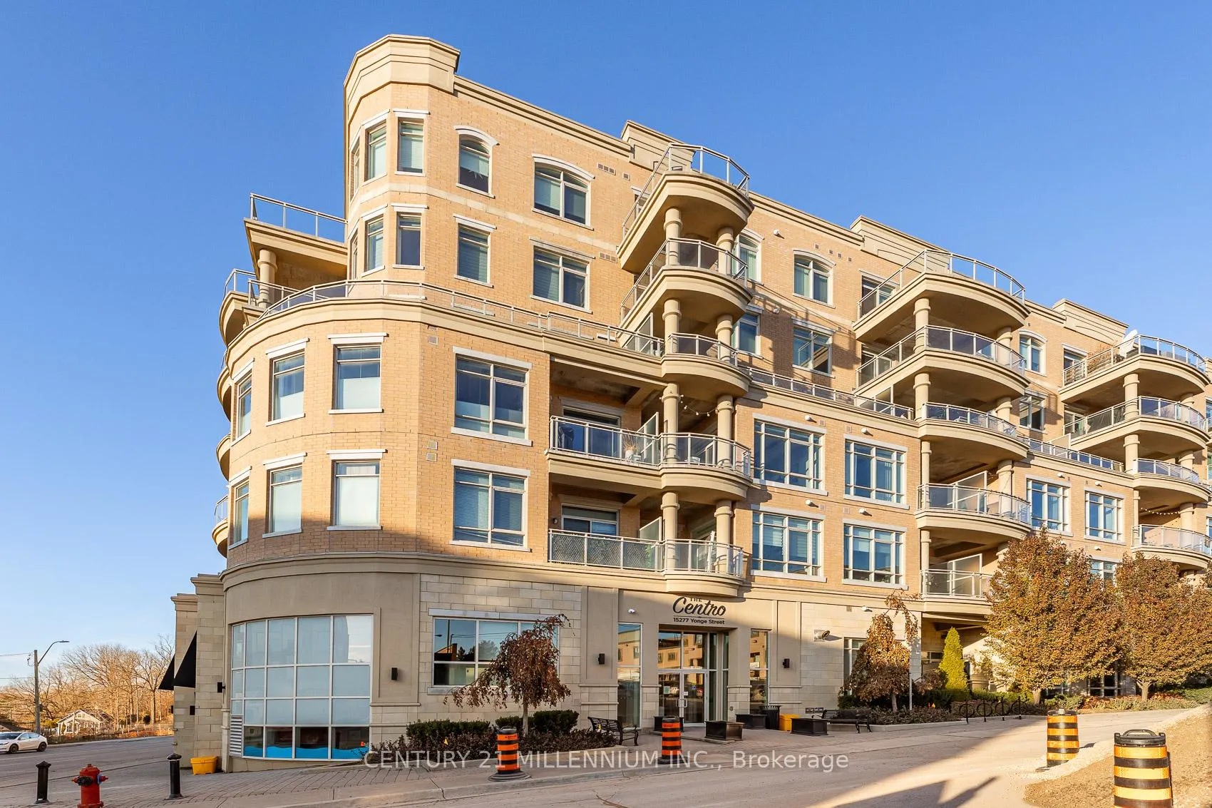 Front of Unit 419, 15277 Yonge Street