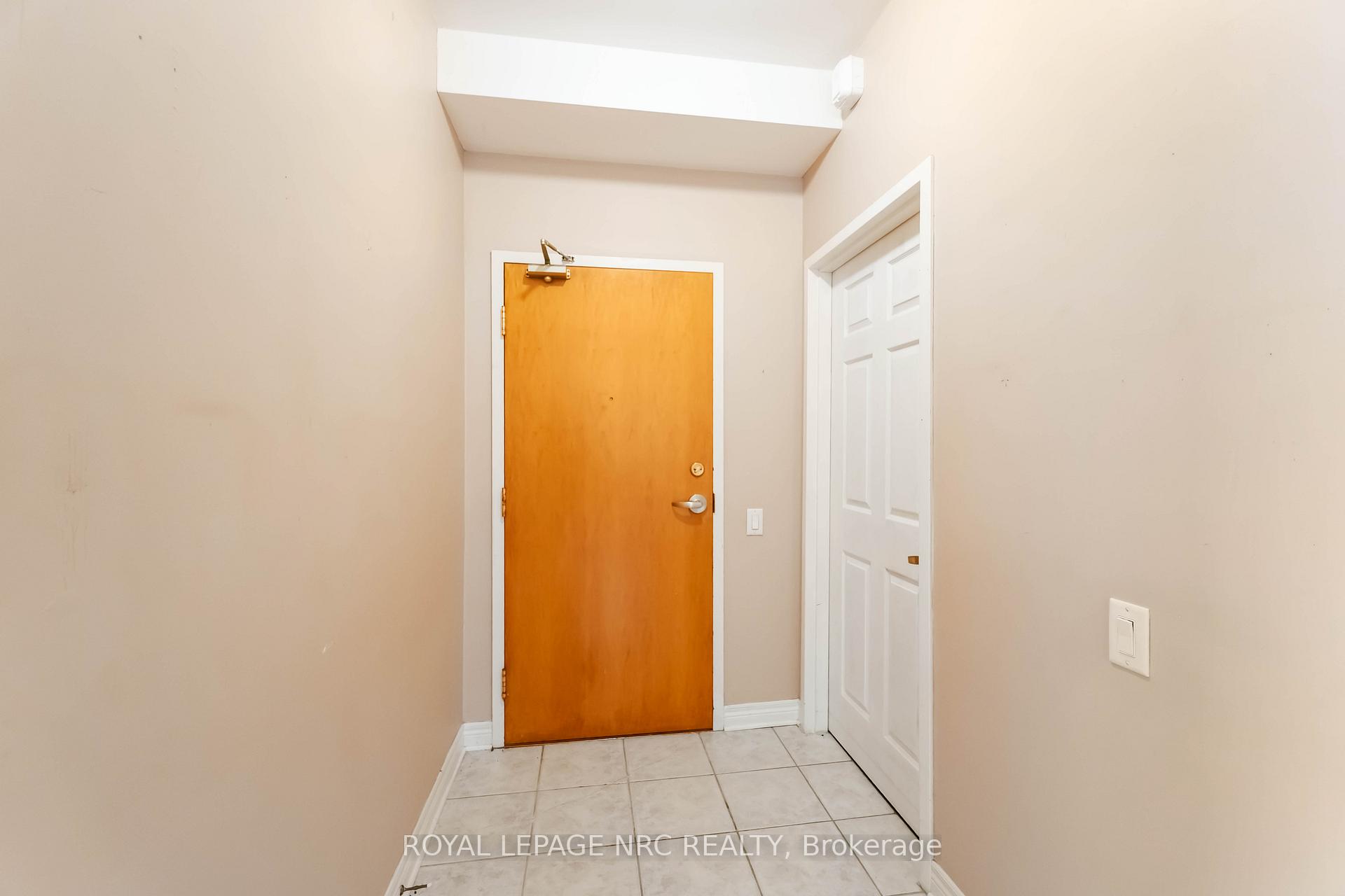 Photo 7 of Unit 101, 55 Pelham Town Square, Pelham, Fonthill — HOMEH