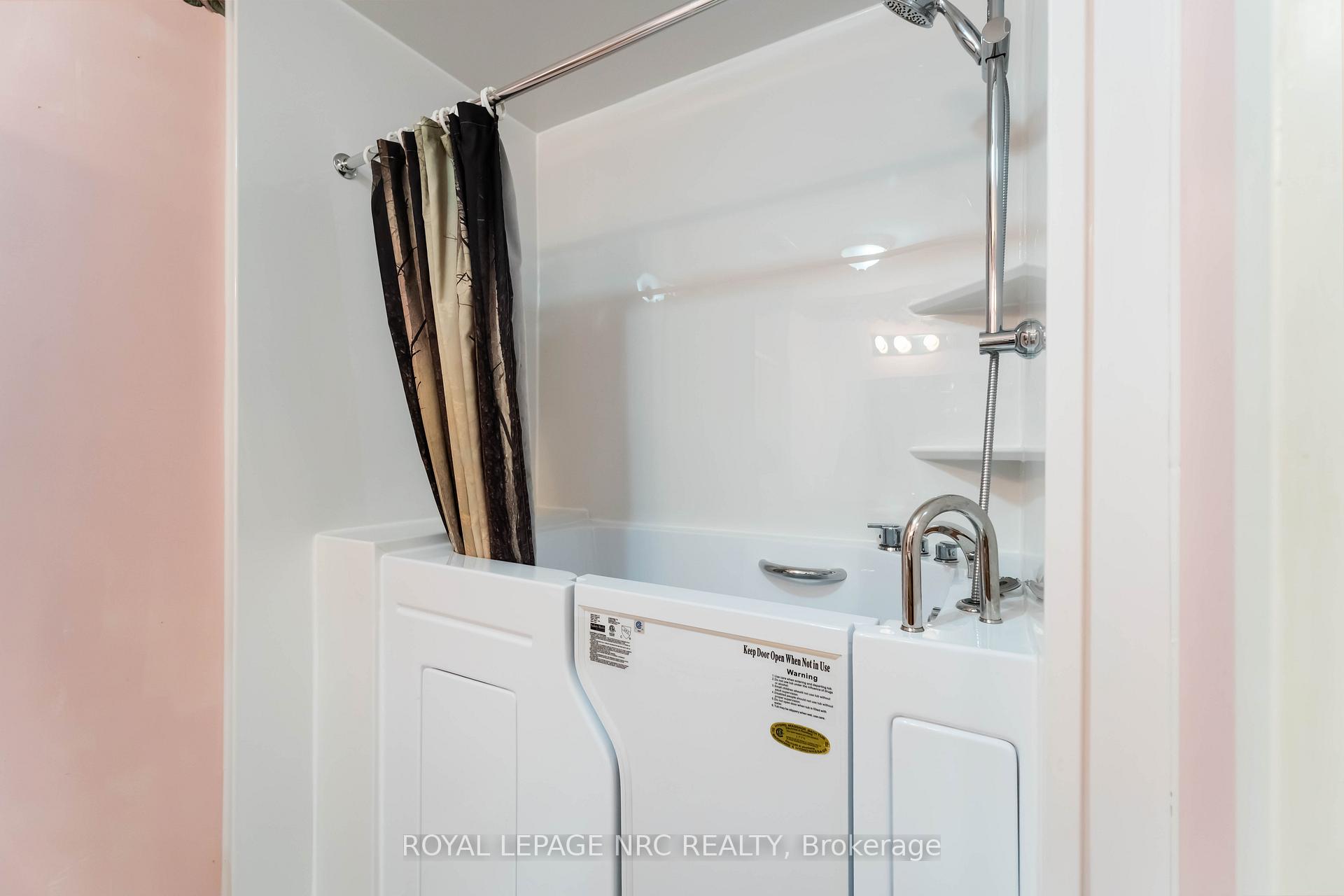 Photo 23 of Unit 101, 55 Pelham Town Square, Pelham, Fonthill — HOMEH