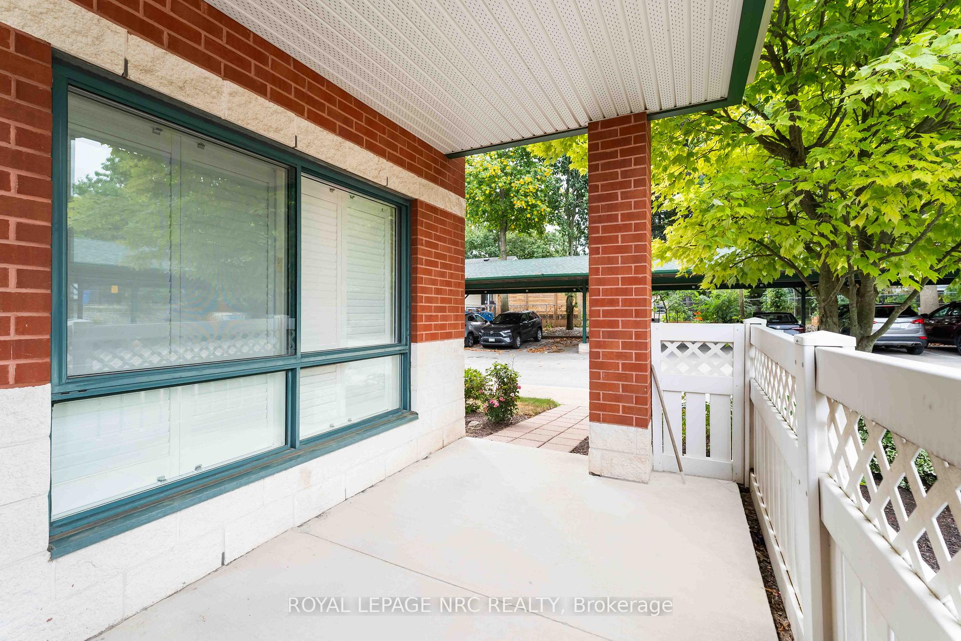 Photo 27 of Unit 101, 55 Pelham Town Square, Pelham, Fonthill — HOMEH