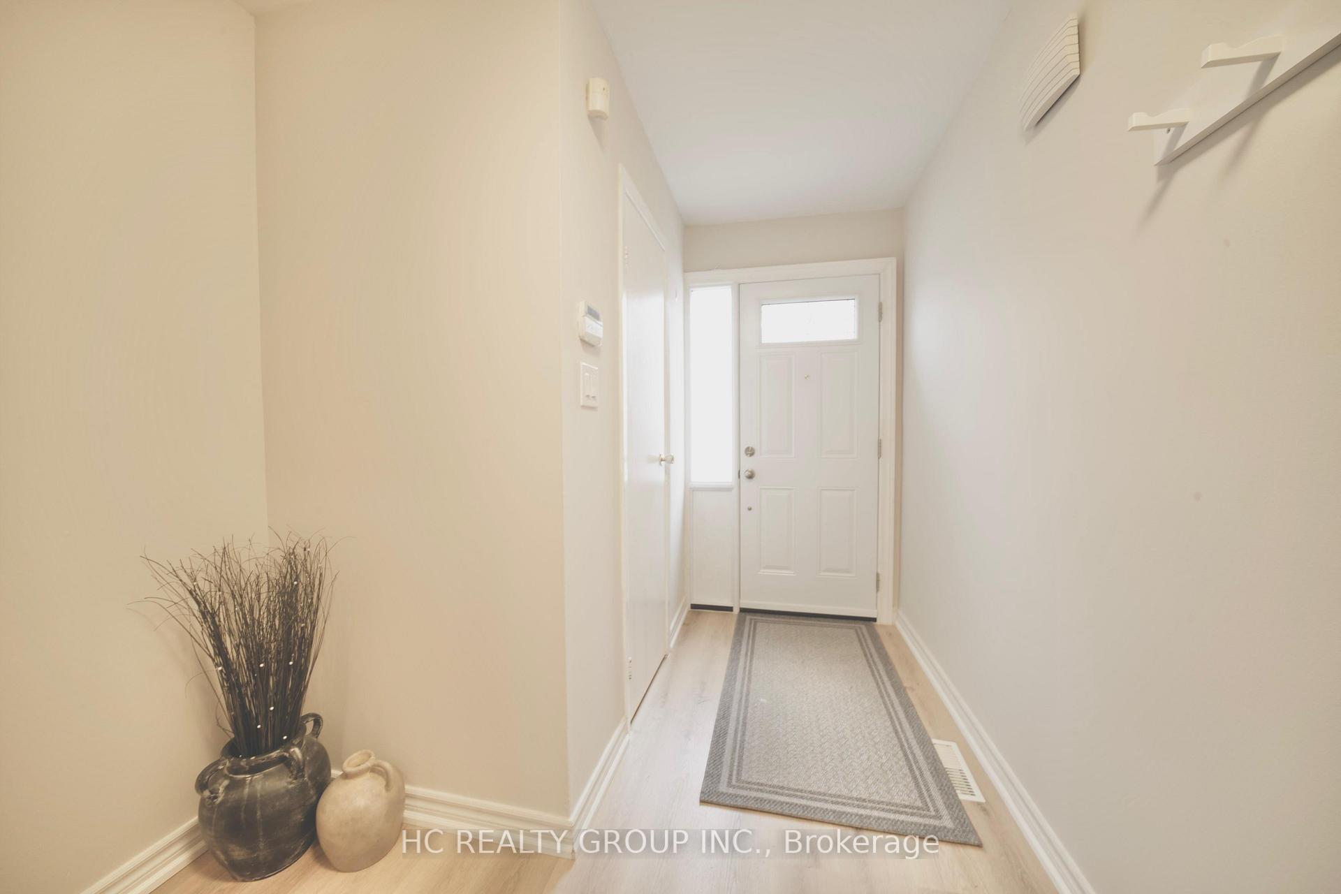 Photo 2 of Unit 7, 201 Bridletowne Circle, Scarborough, L'Amoreaux — HOMEH