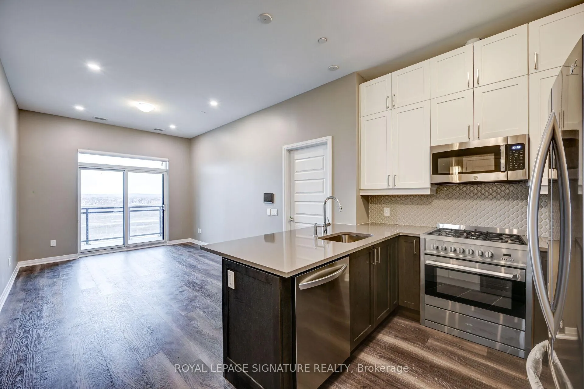 Photo 11 of Unit 616, 460 Gordon Krantz Avenue, Milton, Walker — HOMEH