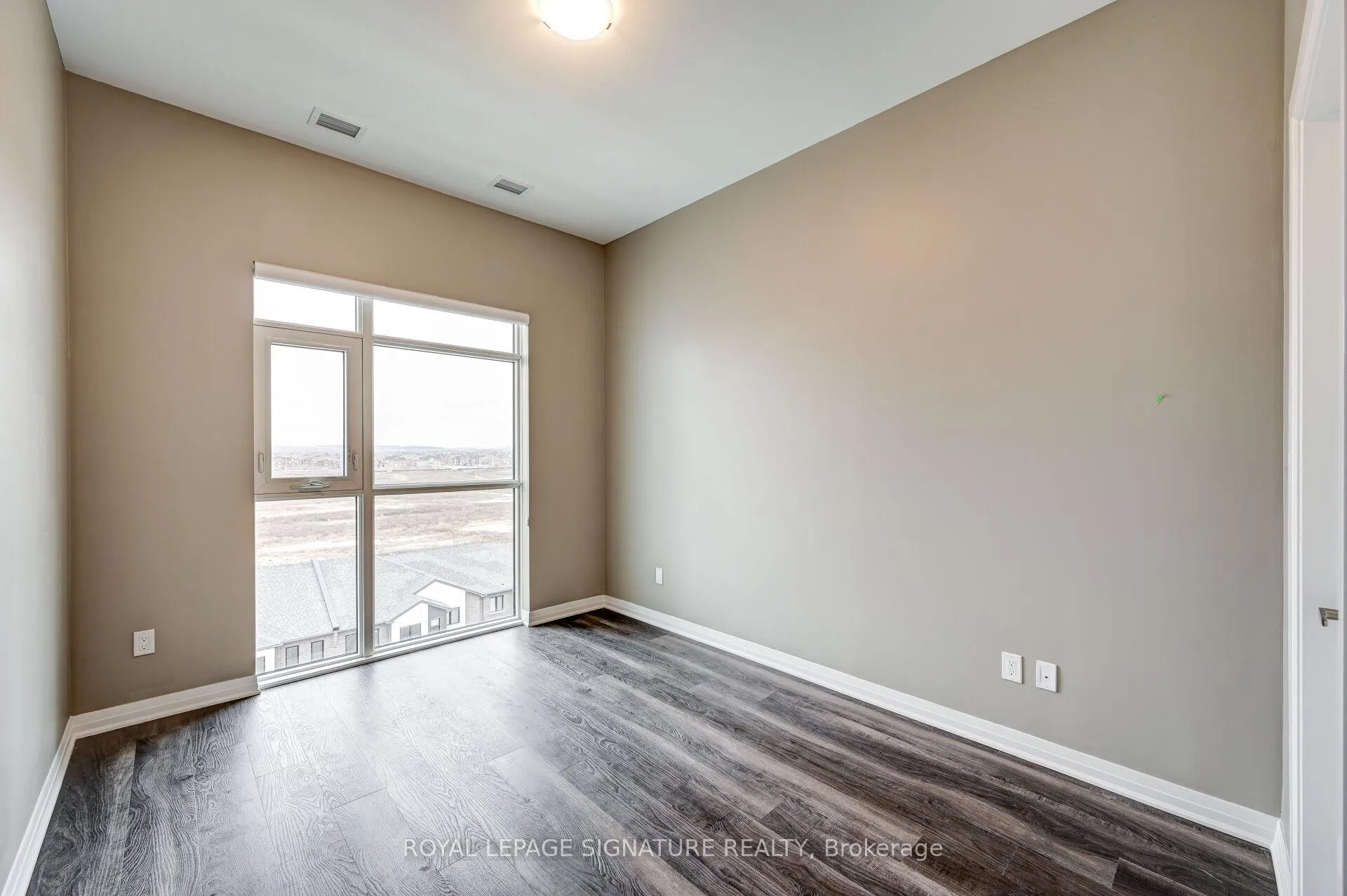 Photo 18 of Unit 616, 460 Gordon Krantz Avenue, Milton, Walker — HOMEH