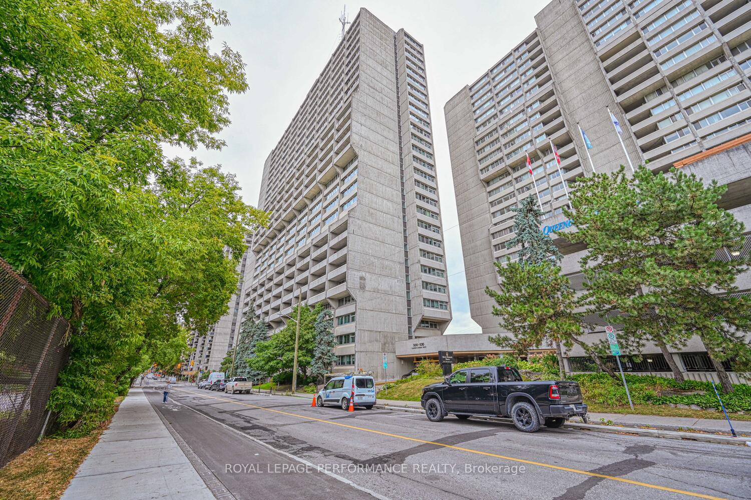 Front of Unit 2103, 500 Laurier Avenue W