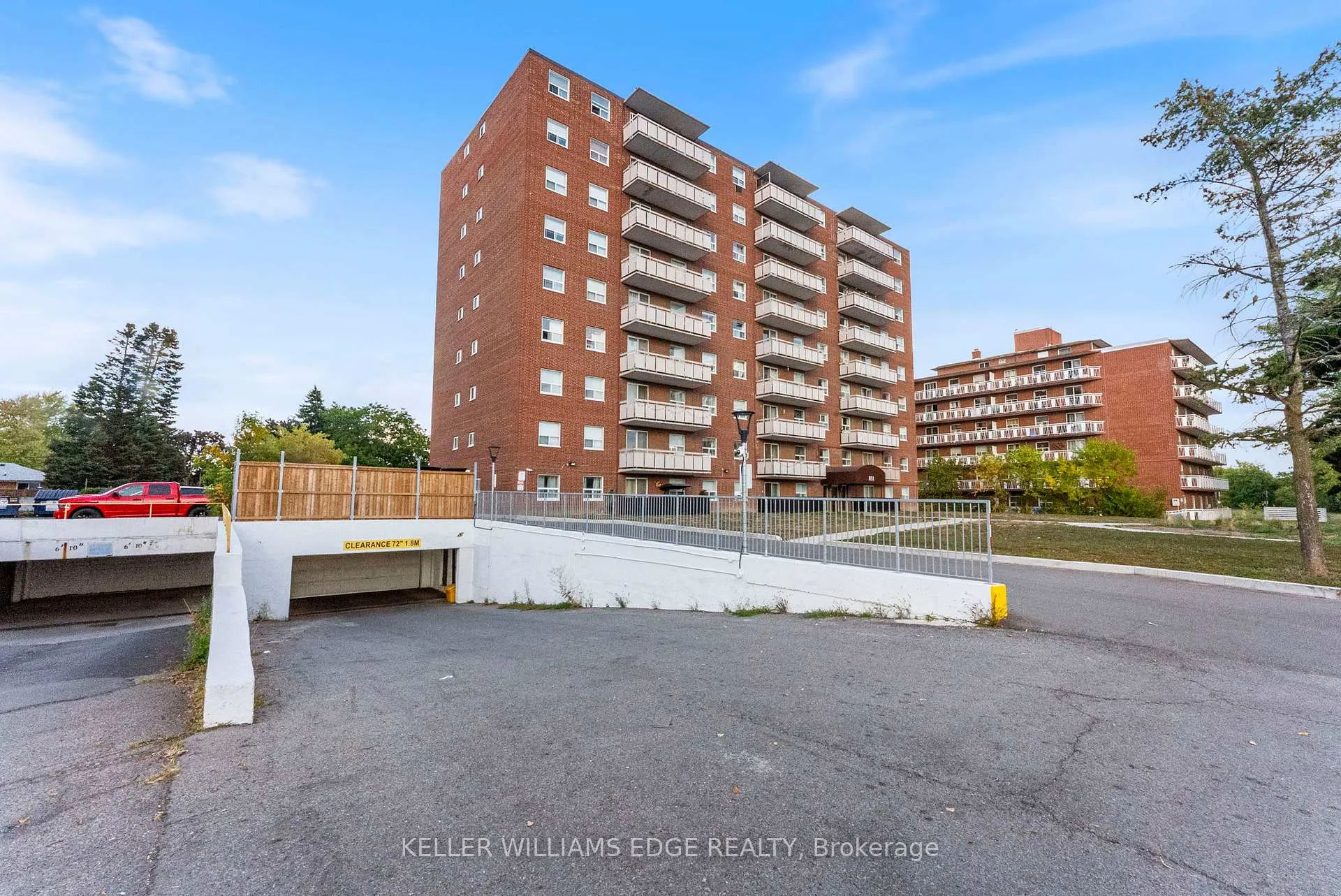 Photo 2 of Unit 802, 851 Queenston Road, Hamilton, Riverdale — HOMEH