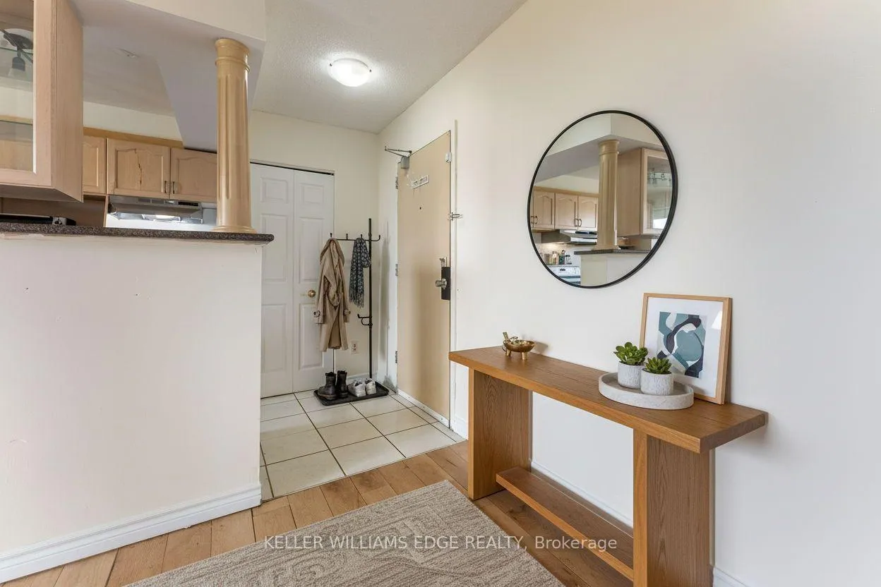 Photo 4 of Unit 802, 851 Queenston Road, Hamilton, Riverdale — HOMEH