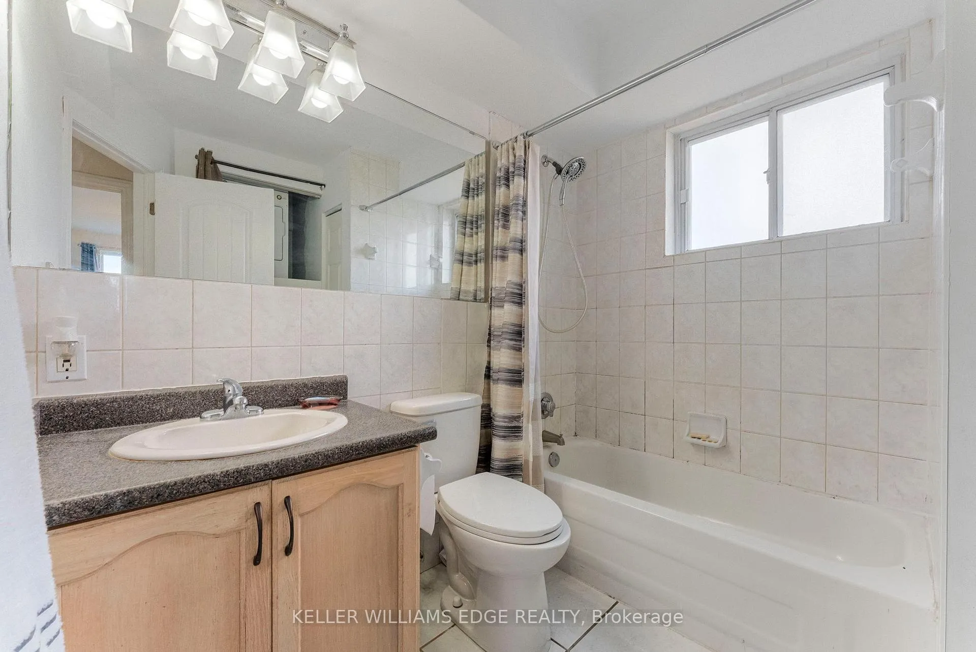 Photo 12 of Unit 802, 851 Queenston Road, Hamilton, Riverdale — HOMEH