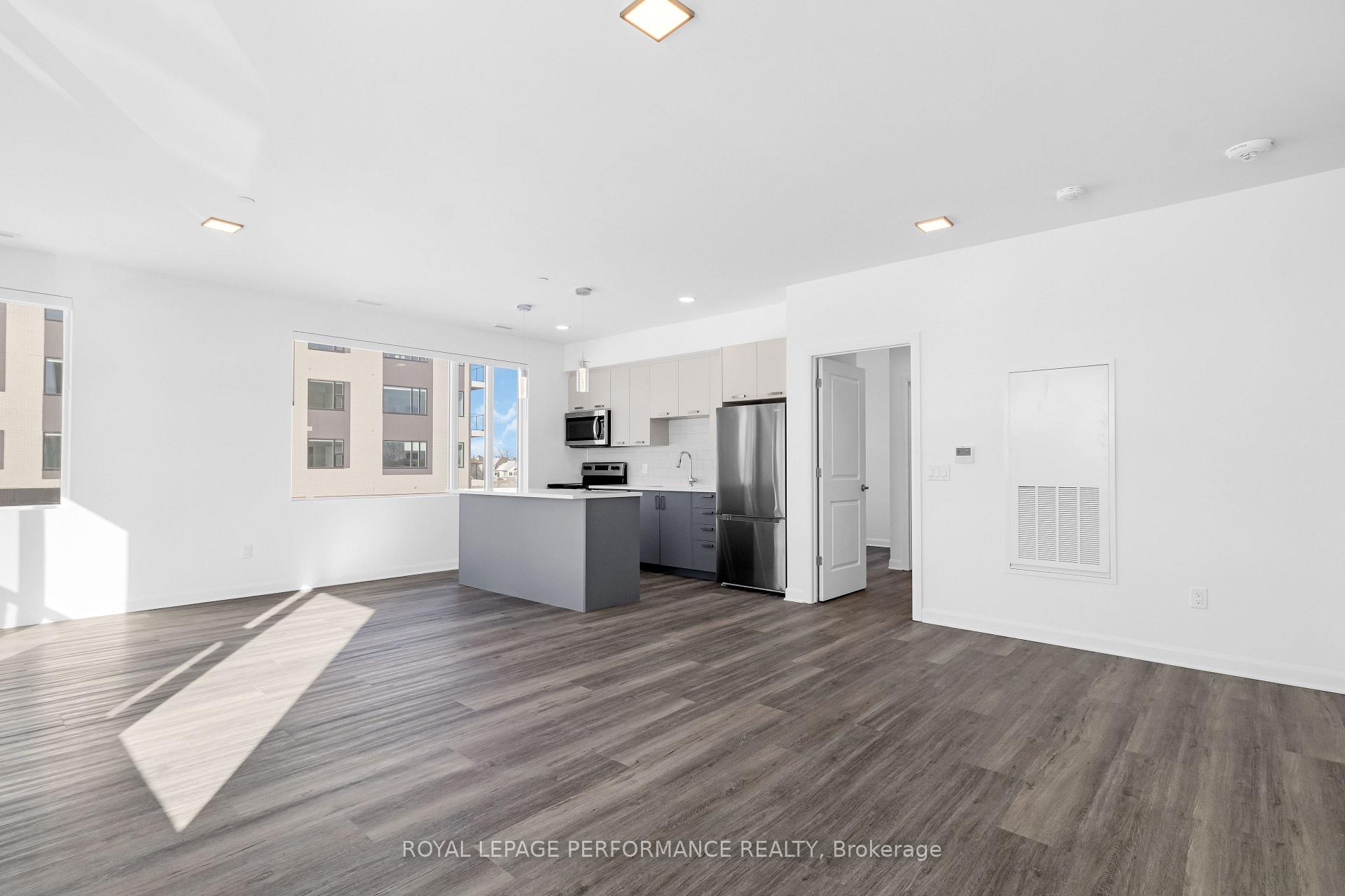 Photo 5 of Unit 211, 2065 Portobello Boulevard, Ottawa, Notting Hill/Summerside — HOMEH