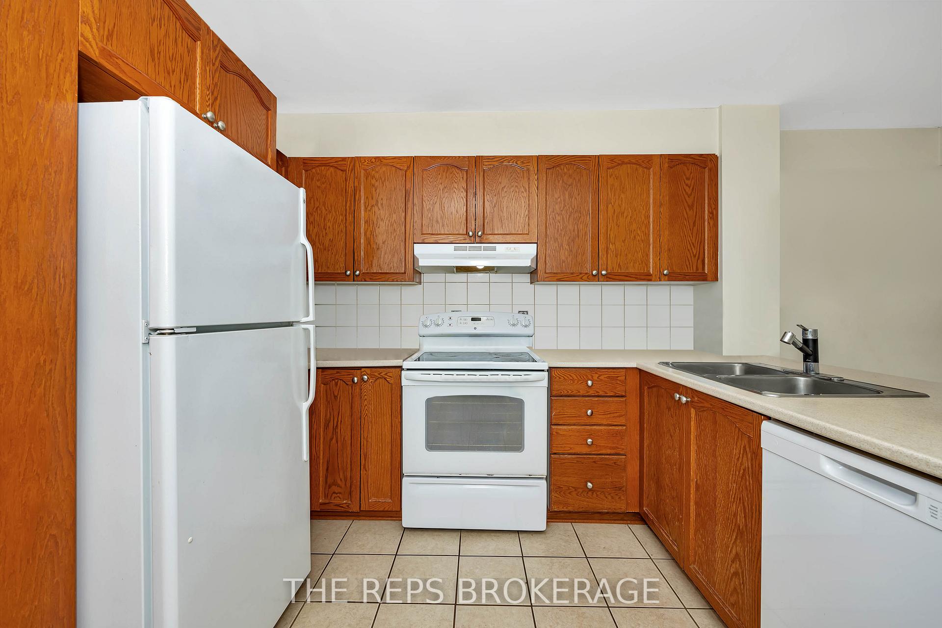 Photo 8 of Unit 40, 148 Paseo Private, Ottawa, Centrepointe — HOMEH