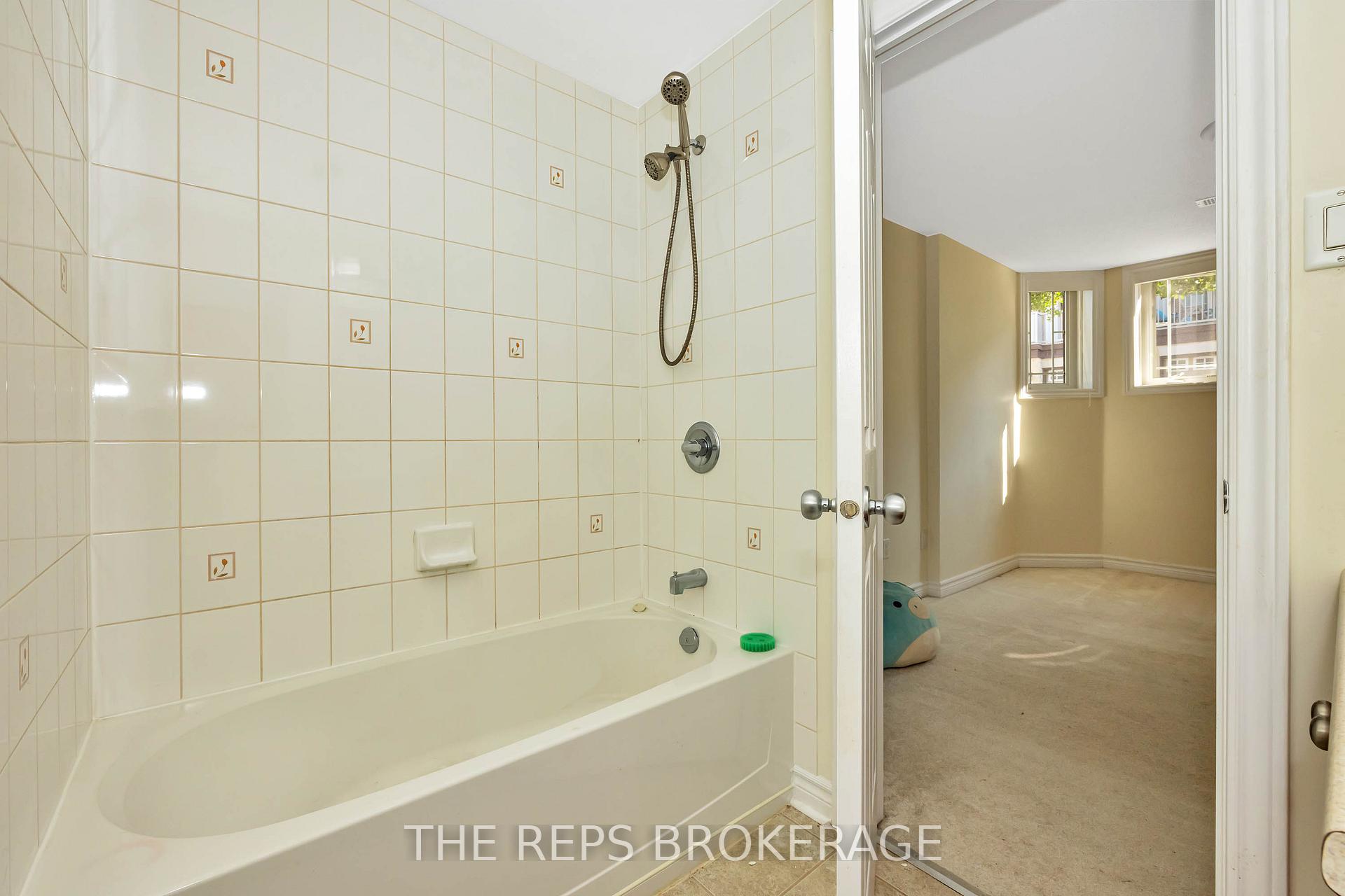 Photo 19 of Unit 40, 148 Paseo Private, Ottawa, Centrepointe — HOMEH