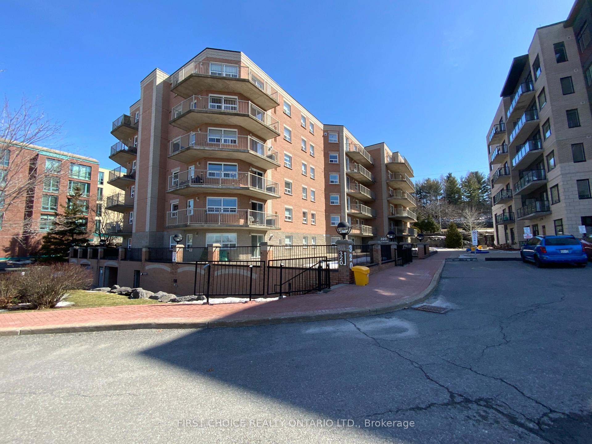 Photo 1 of Unit 304, 320 Centrum Boulevard, Ottawa, Bilberry Creek/Queenswood Heights — HOMEH