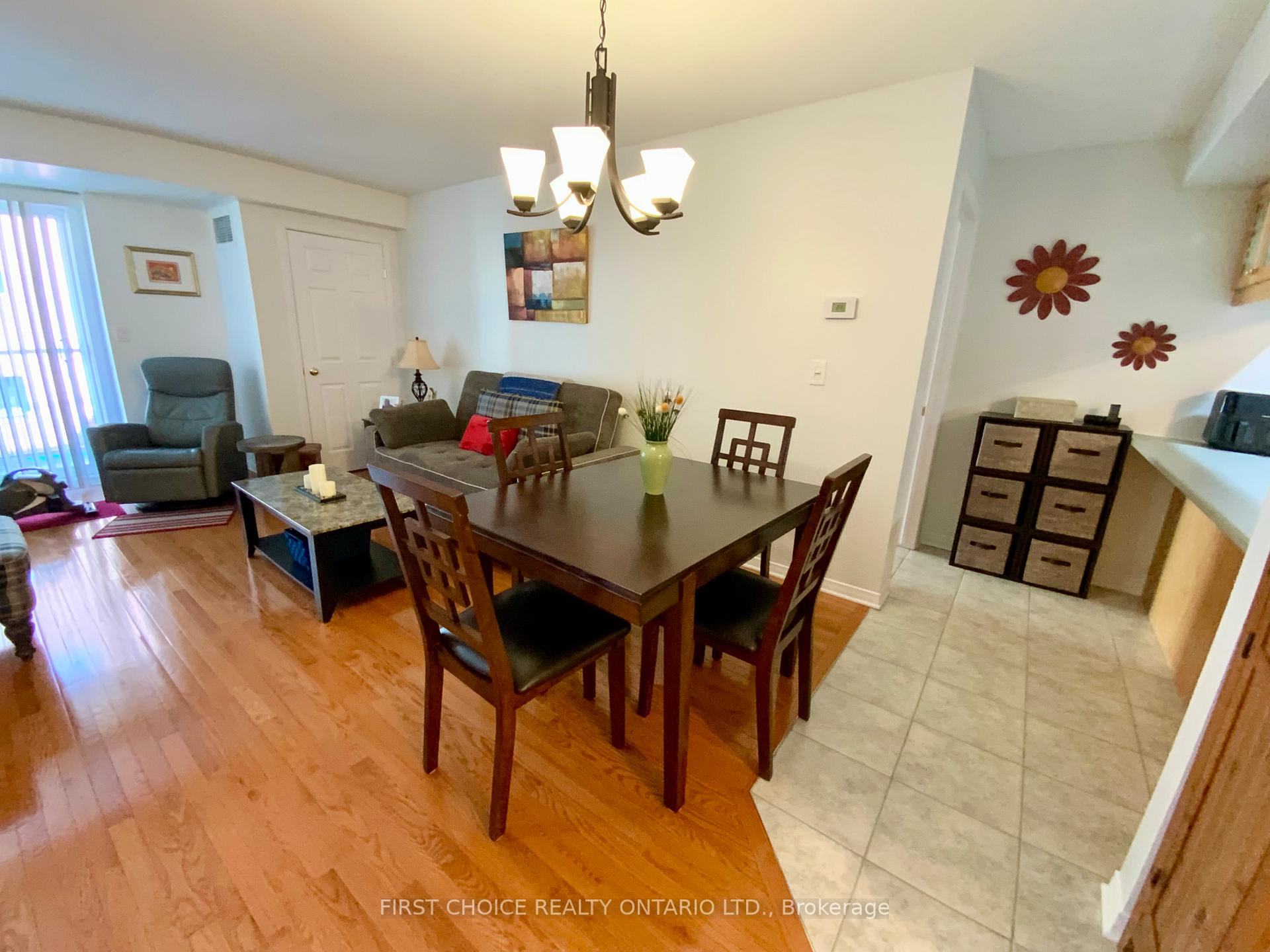Photo 7 of Unit 304, 320 Centrum Boulevard, Ottawa, Bilberry Creek/Queenswood Heights — HOMEH
